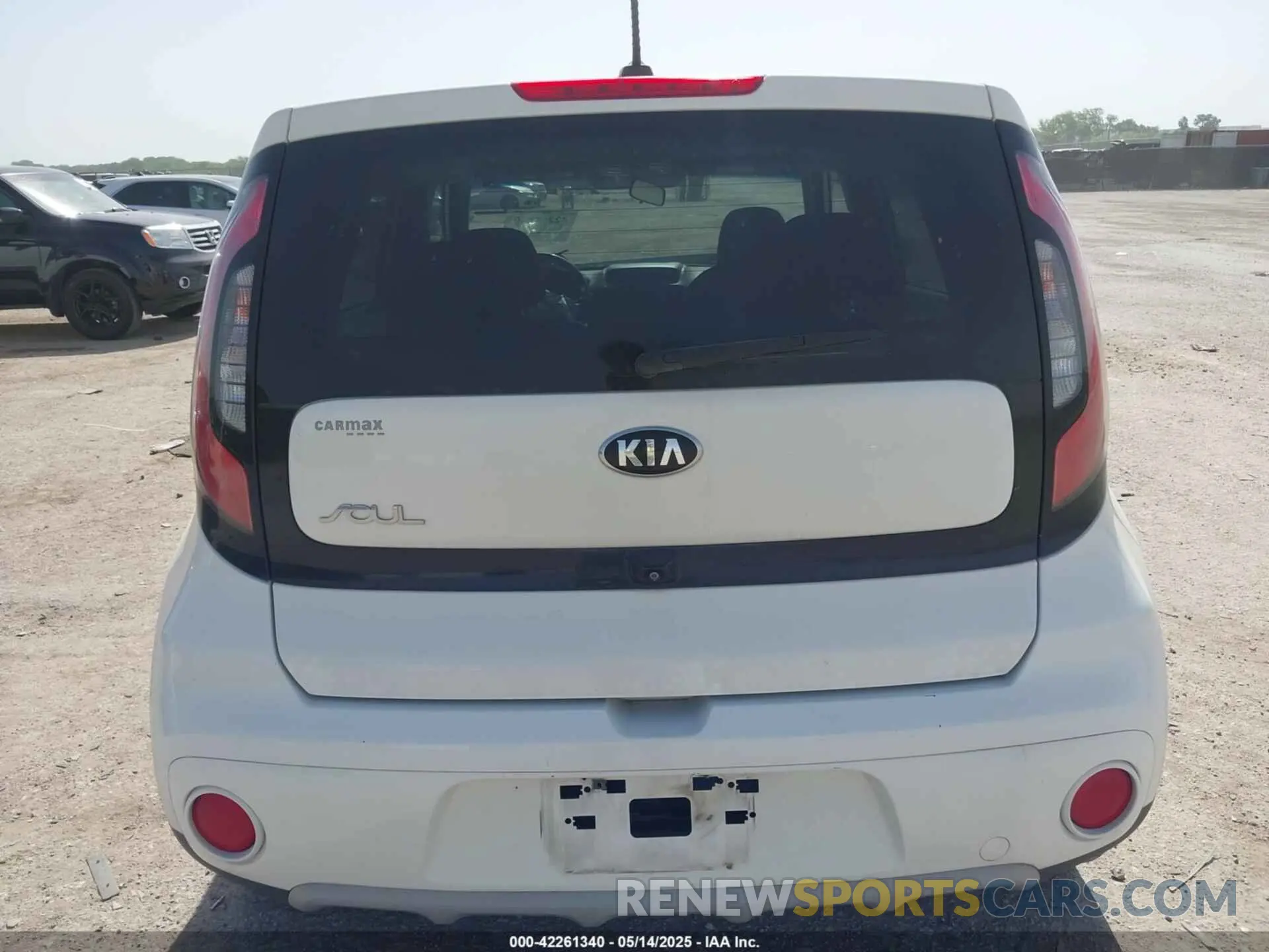 16 Photograph of a damaged car KNDJP3A59K7698145 KIA SOUL 2019