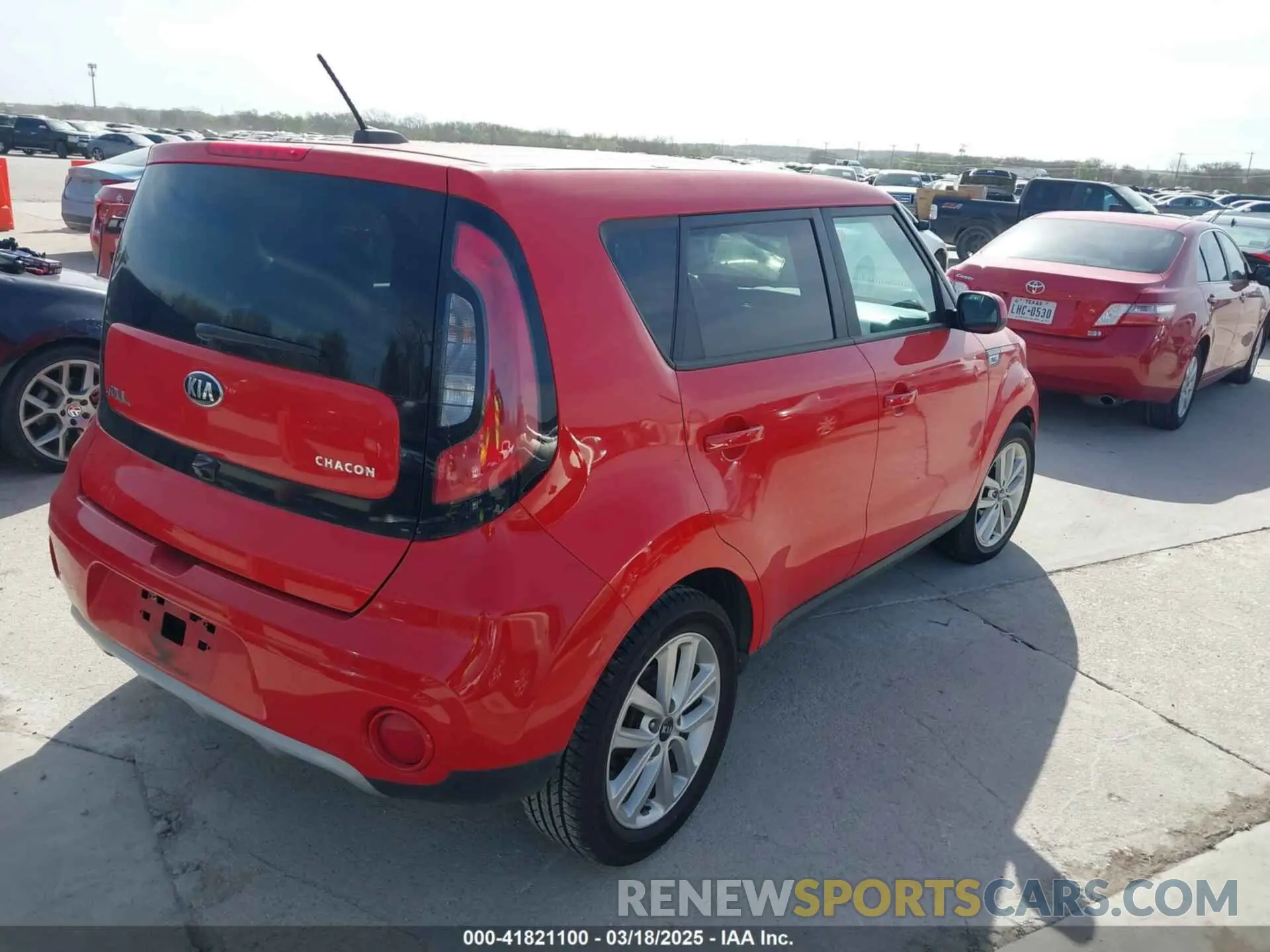 4 Photograph of a damaged car KNDJP3A5XK7021928 KIA SOUL 2019