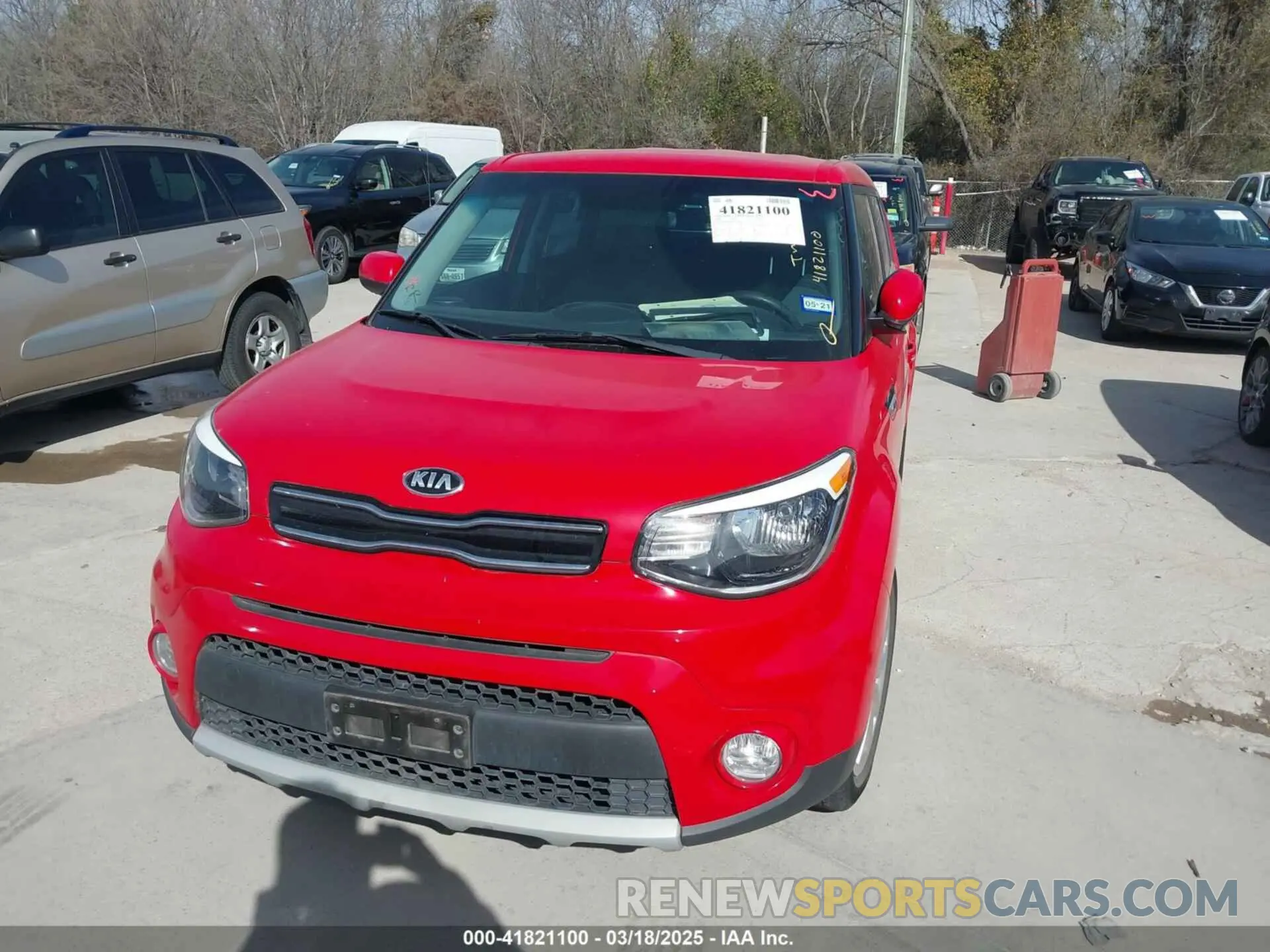 6 Photograph of a damaged car KNDJP3A5XK7021928 KIA SOUL 2019