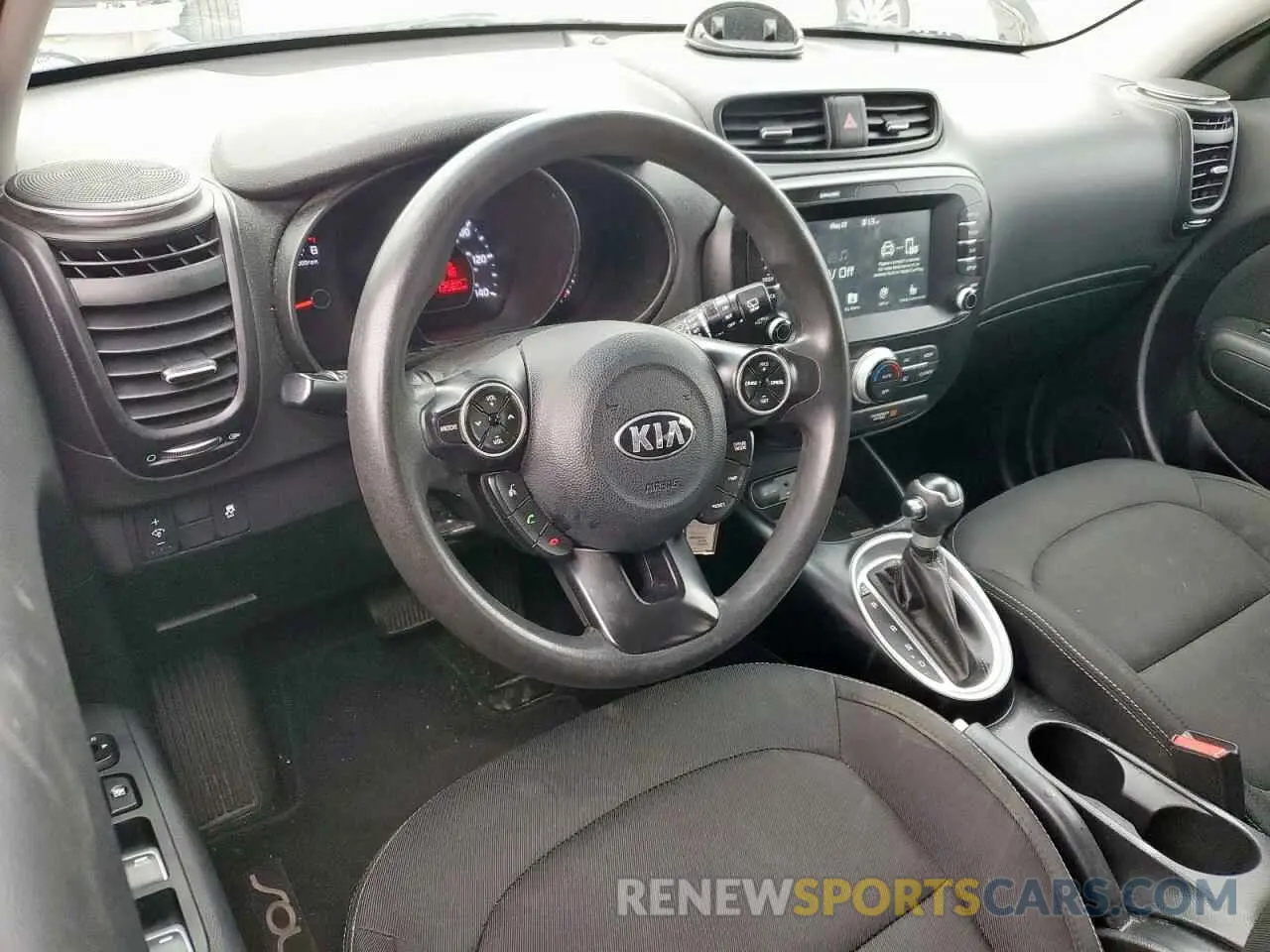 8 Photograph of a damaged car KNDJP3A5XK7629576 KIA SOUL 2019