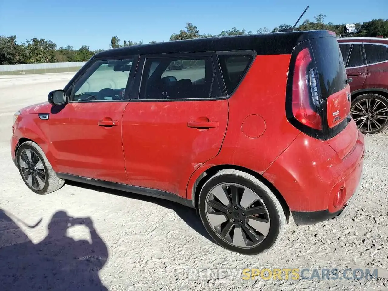 2 Photograph of a damaged car KNDJP3A5XK7656566 KIA SOUL 2019