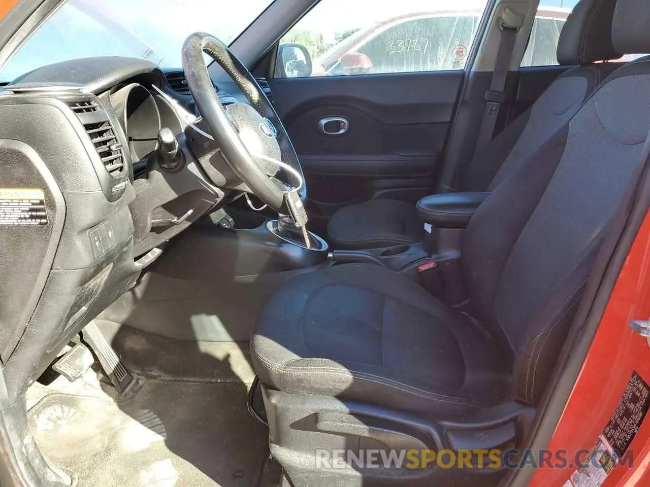 7 Photograph of a damaged car KNDJP3A5XK7656566 KIA SOUL 2019