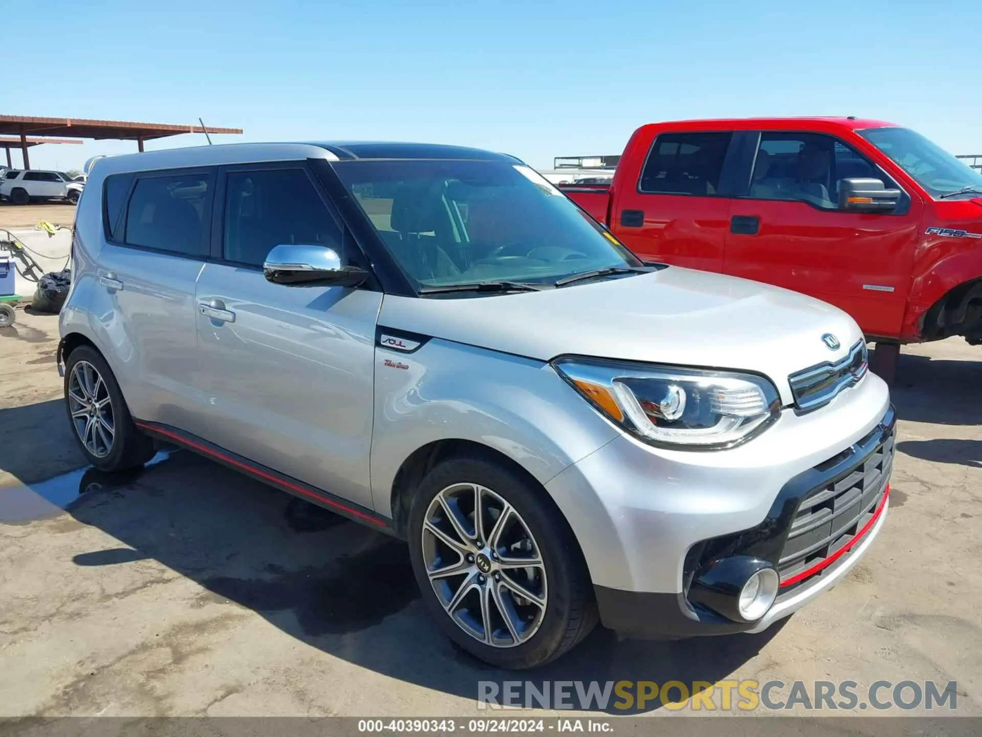 1 Photograph of a damaged car KNDJX3AA1K7694426 KIA SOUL 2019