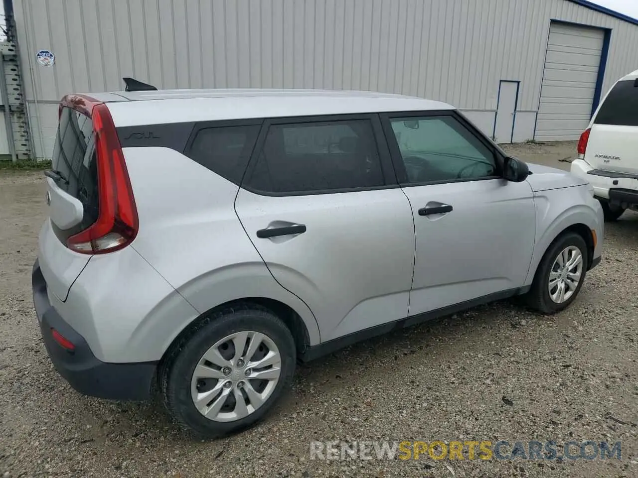 3 Photograph of a damaged car KNDJ22AU5L7099762 KIA SOUL 2020