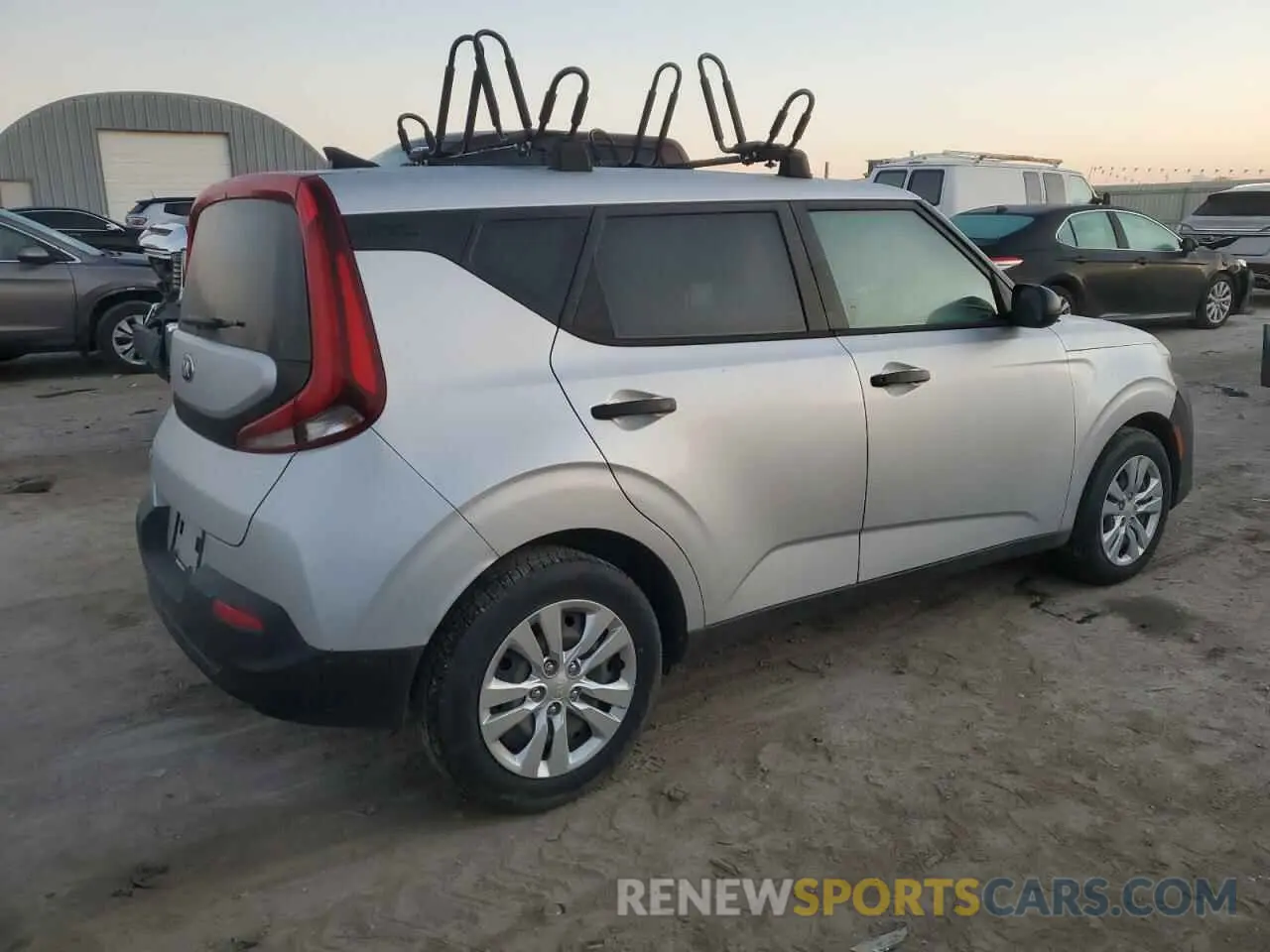 3 Photograph of a damaged car KNDJ22AUXL7091544 KIA SOUL 2020