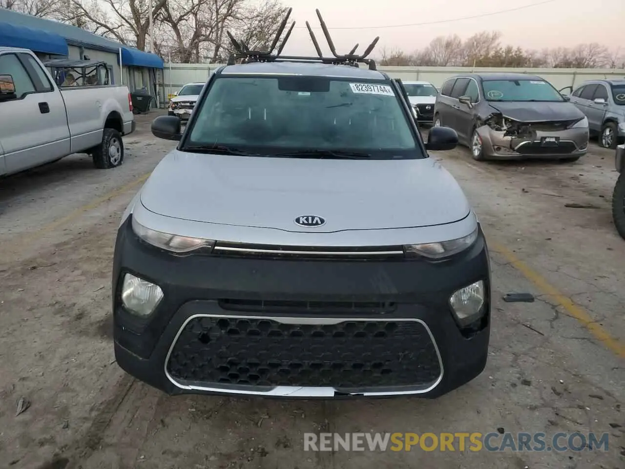5 Photograph of a damaged car KNDJ22AUXL7091544 KIA SOUL 2020