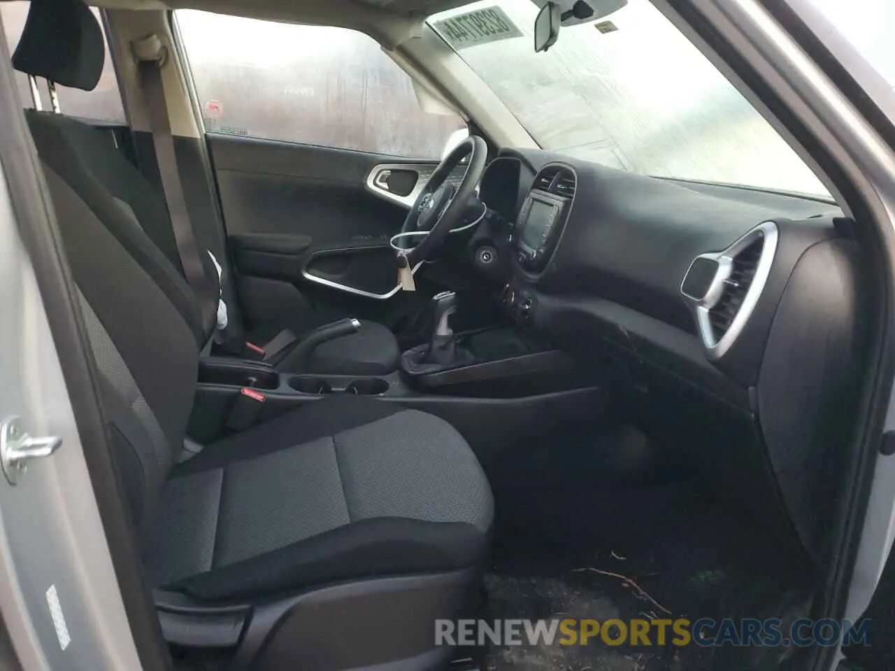 7 Photograph of a damaged car KNDJ22AUXL7091544 KIA SOUL 2020