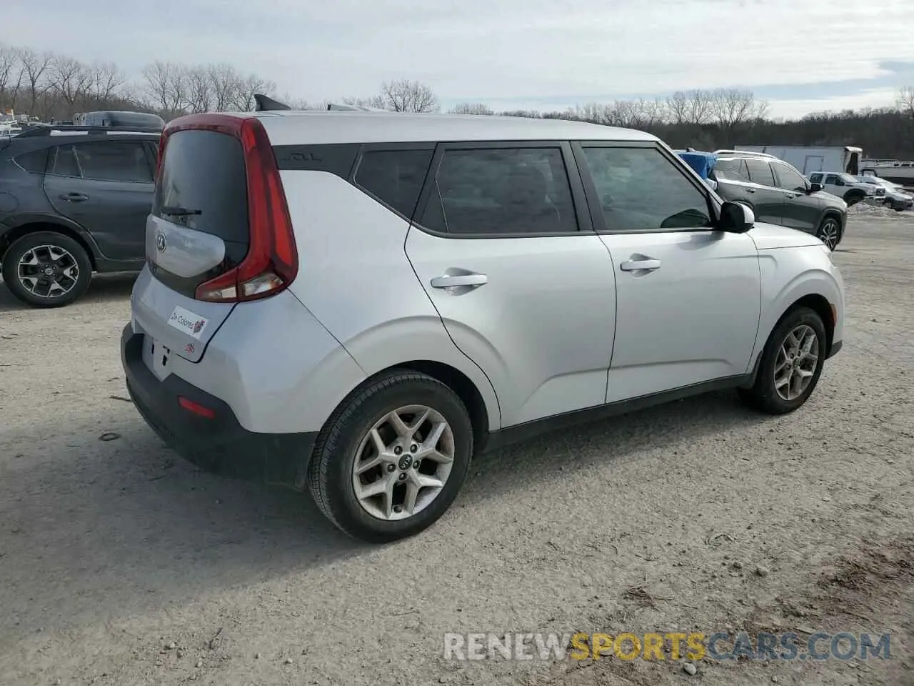 3 Photograph of a damaged car KNDJ23AU0L7021640 KIA SOUL 2020