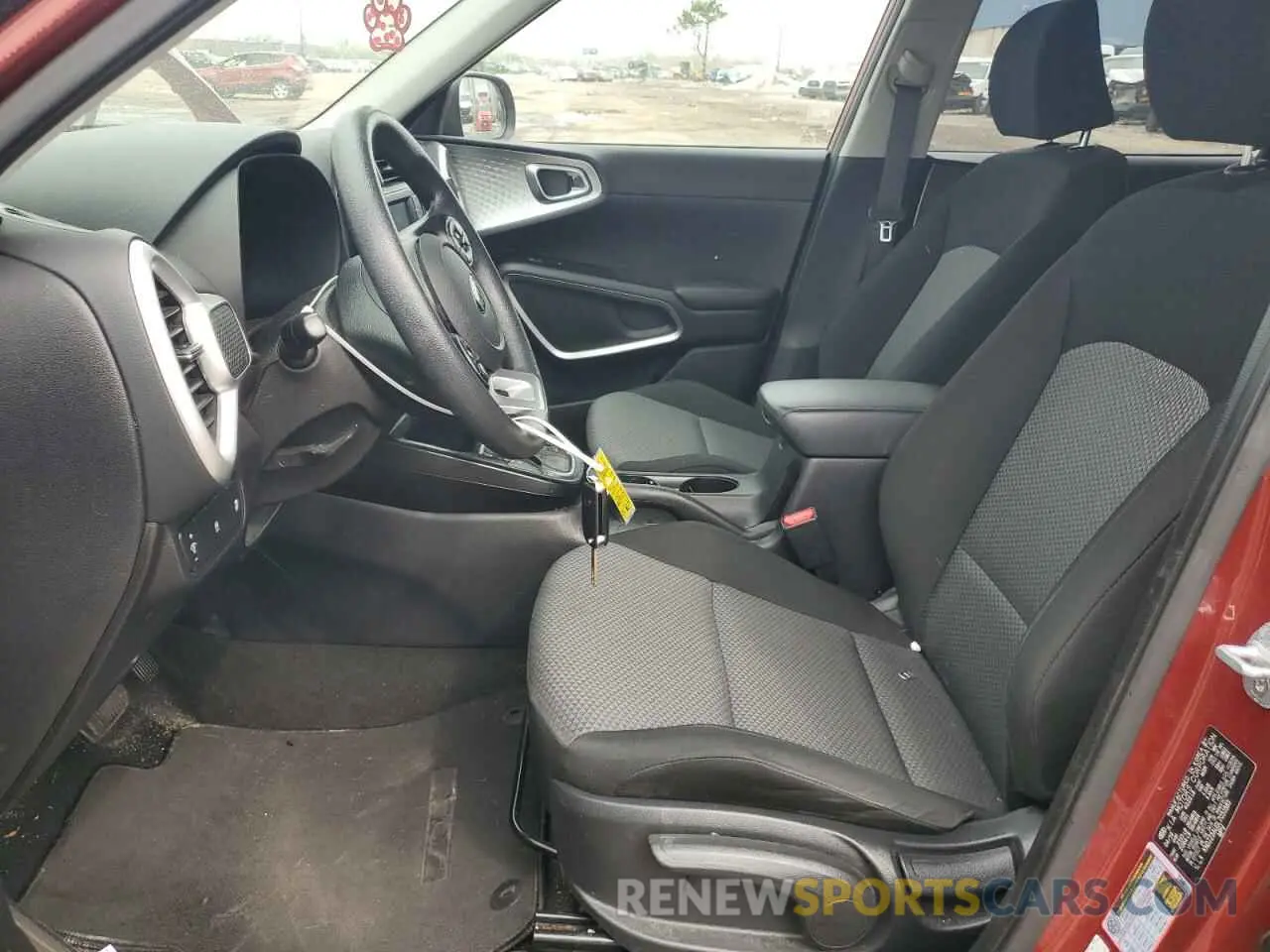 7 Photograph of a damaged car KNDJ23AU0L7051883 KIA SOUL 2020