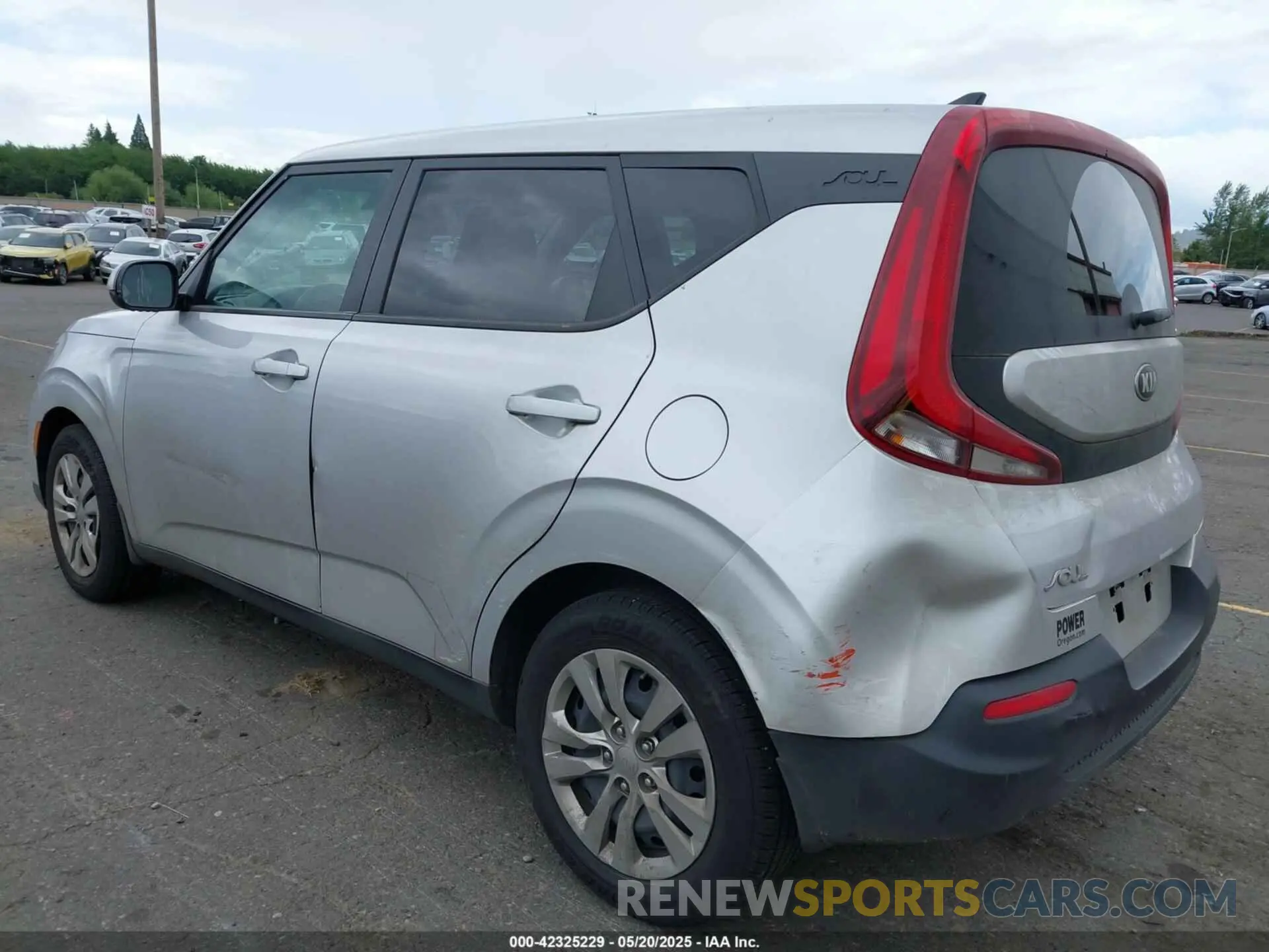 3 Photograph of a damaged car KNDJ23AU0L7110916 KIA SOUL 2020