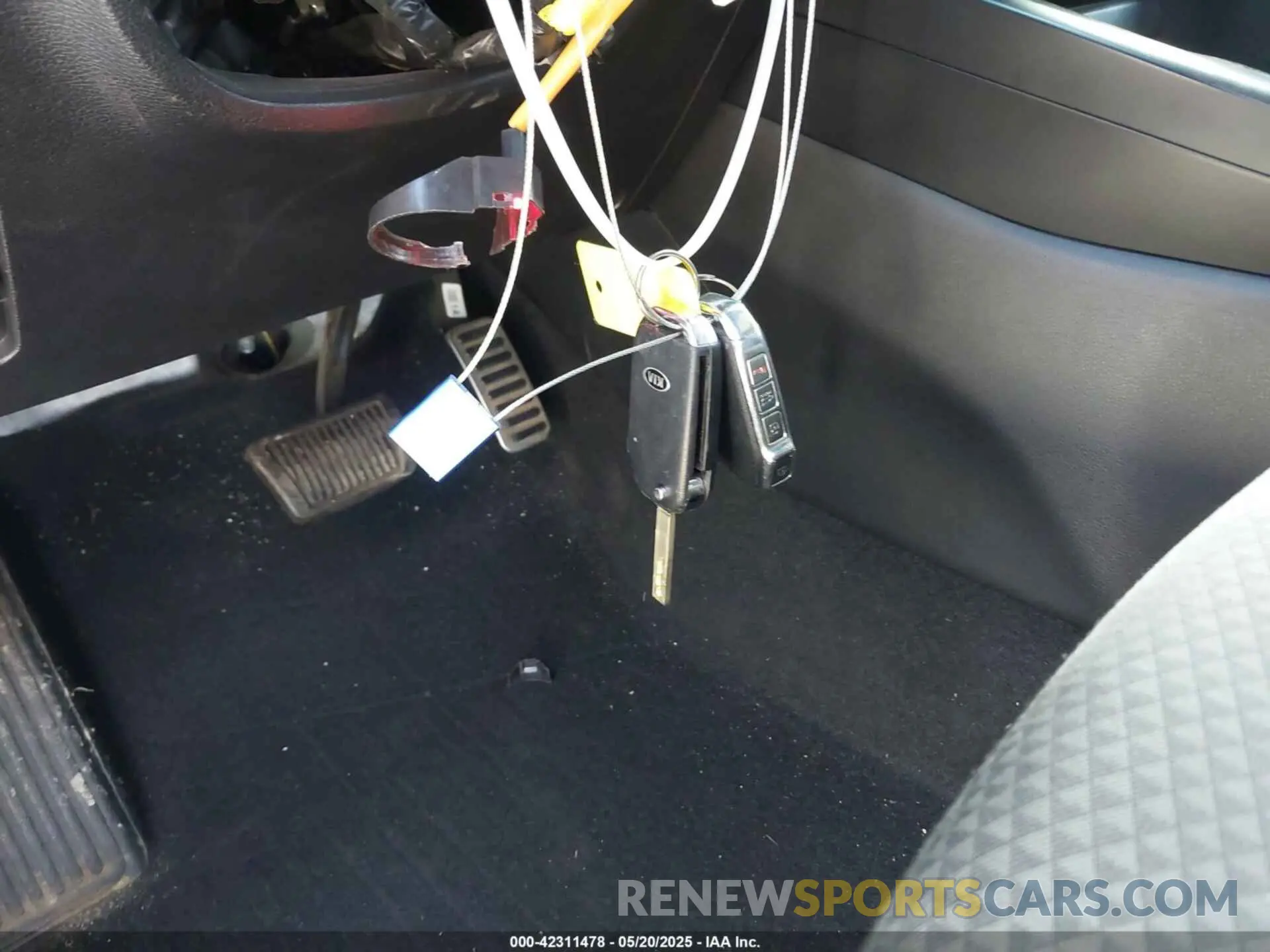 11 Photograph of a damaged car KNDJ23AU0L7716443 KIA SOUL 2020