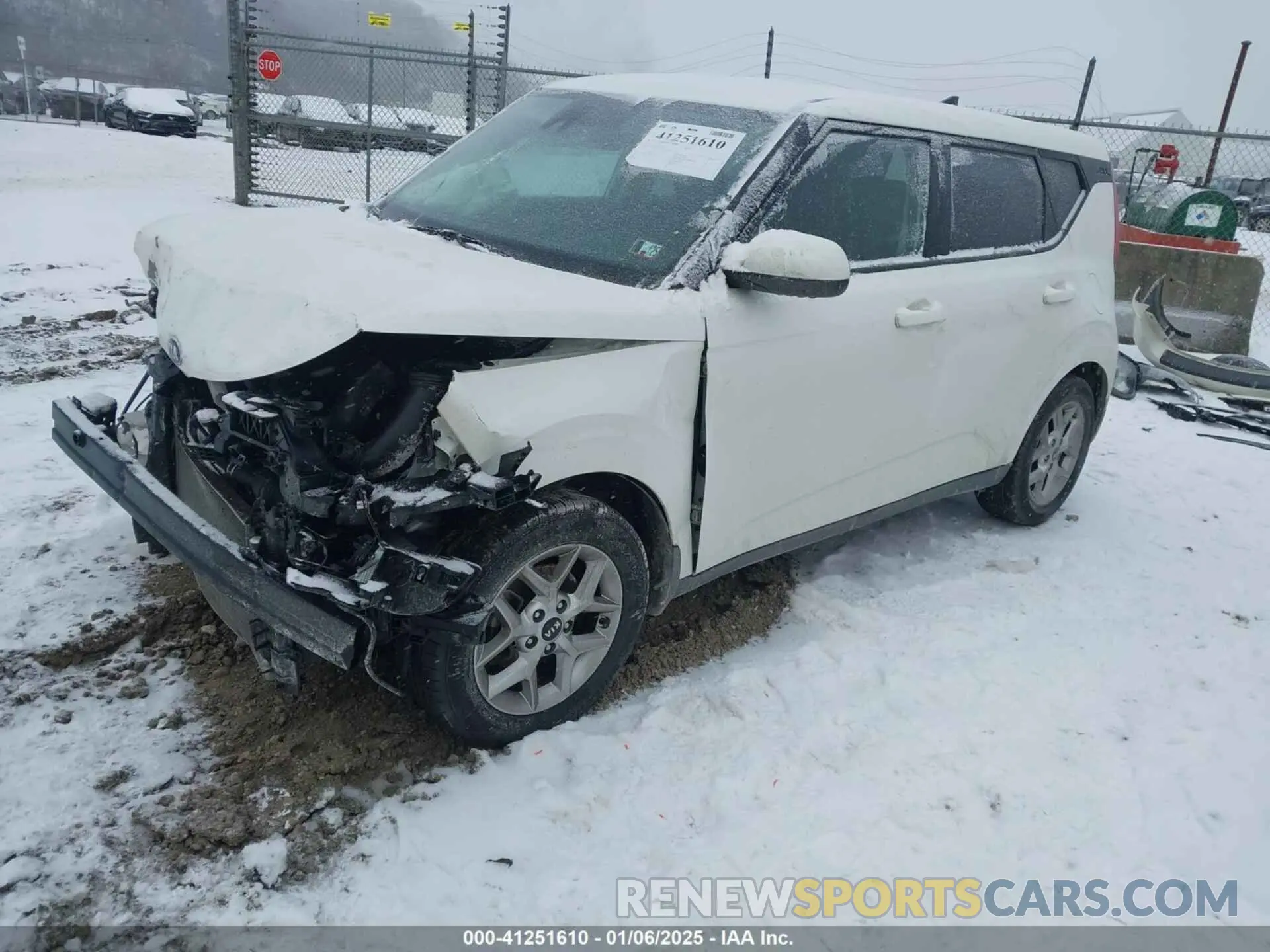 2 Photograph of a damaged car KNDJ23AU0L7719164 KIA SOUL 2020