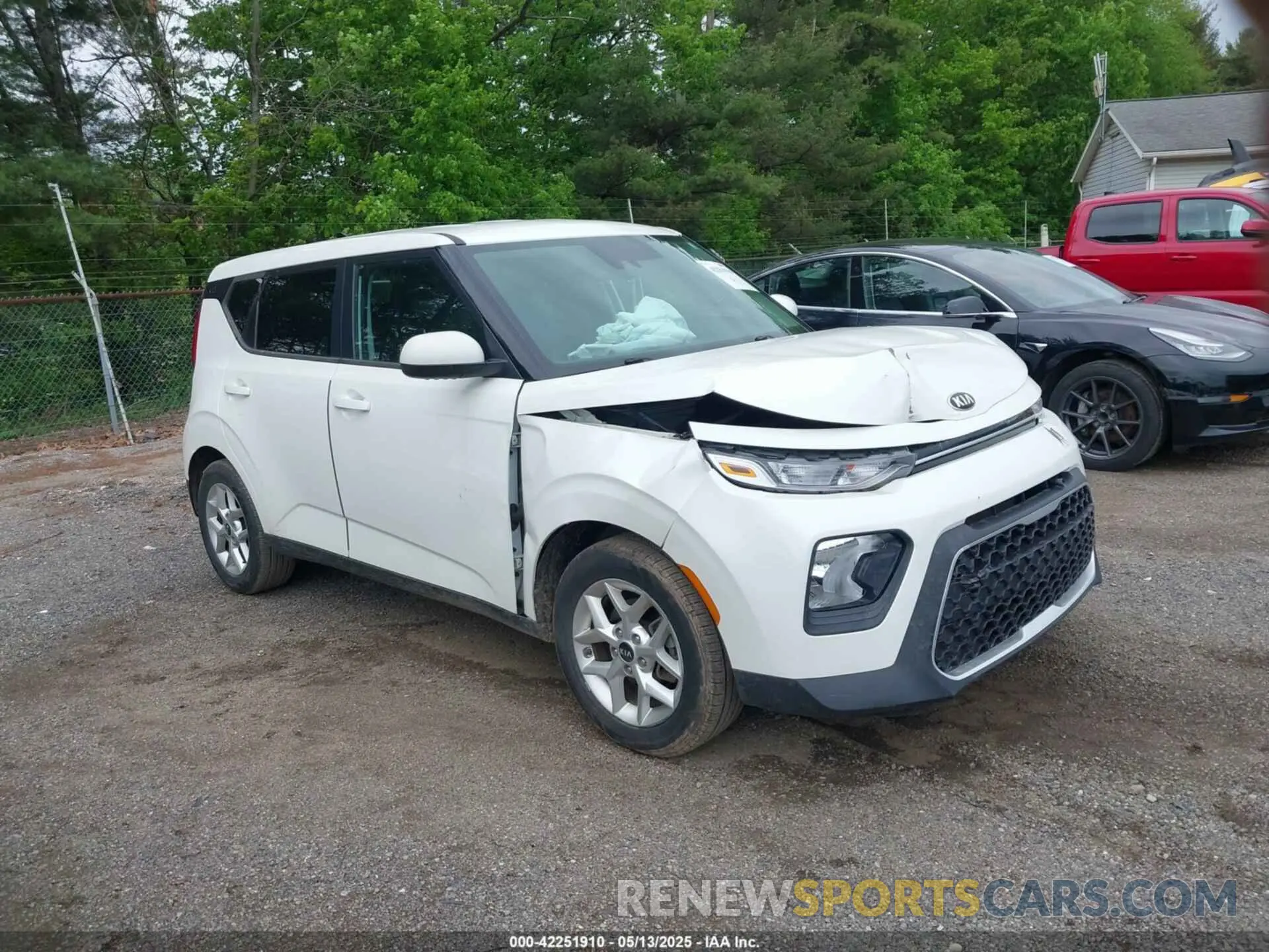 1 Photograph of a damaged car KNDJ23AU0L7722100 KIA SOUL 2020