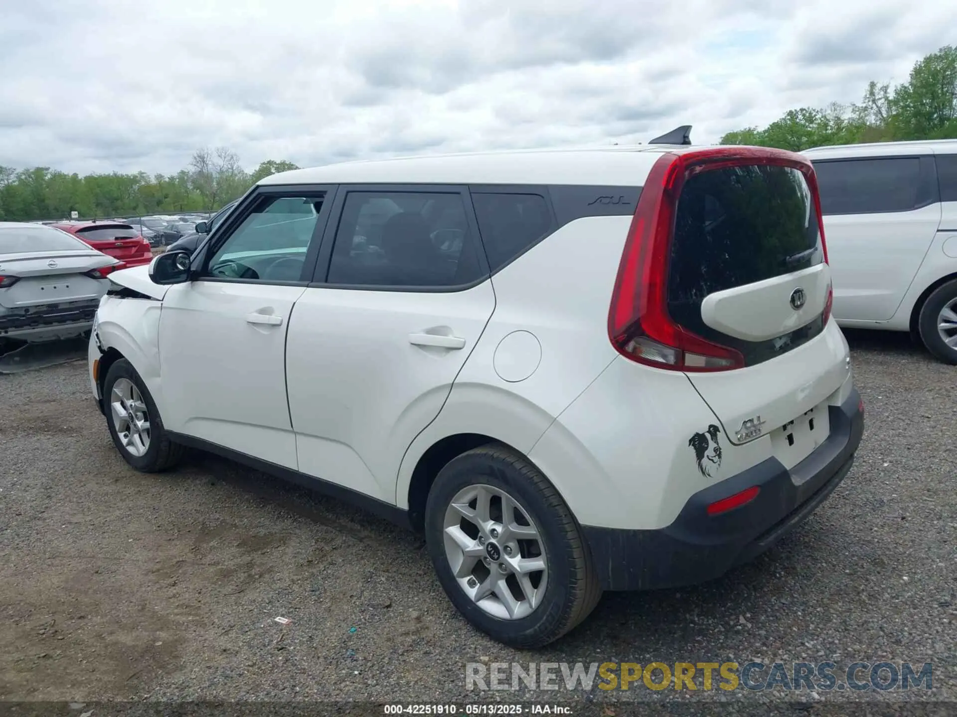 3 Photograph of a damaged car KNDJ23AU0L7722100 KIA SOUL 2020