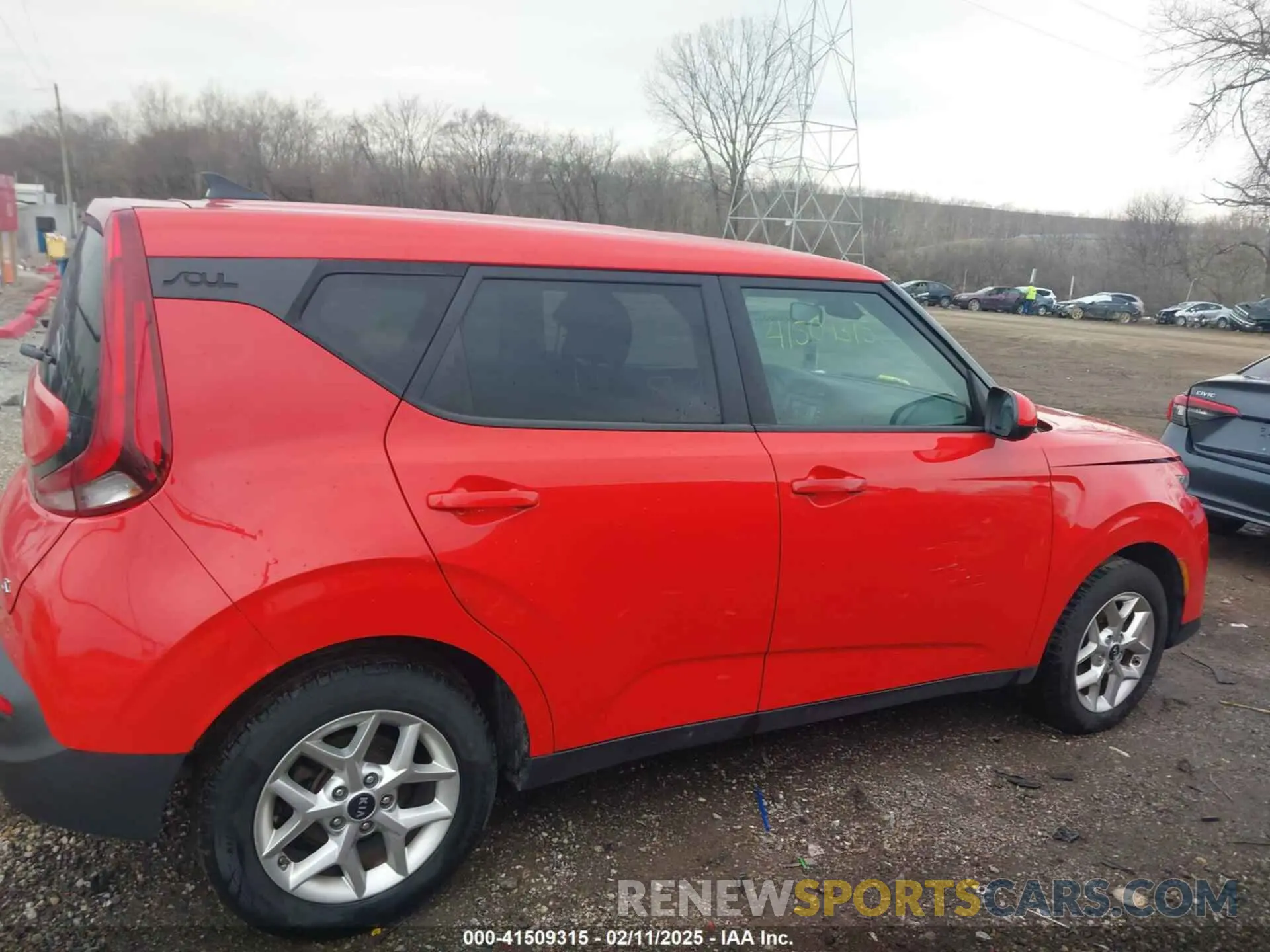 13 Photograph of a damaged car KNDJ23AU0L7731797 KIA SOUL 2020