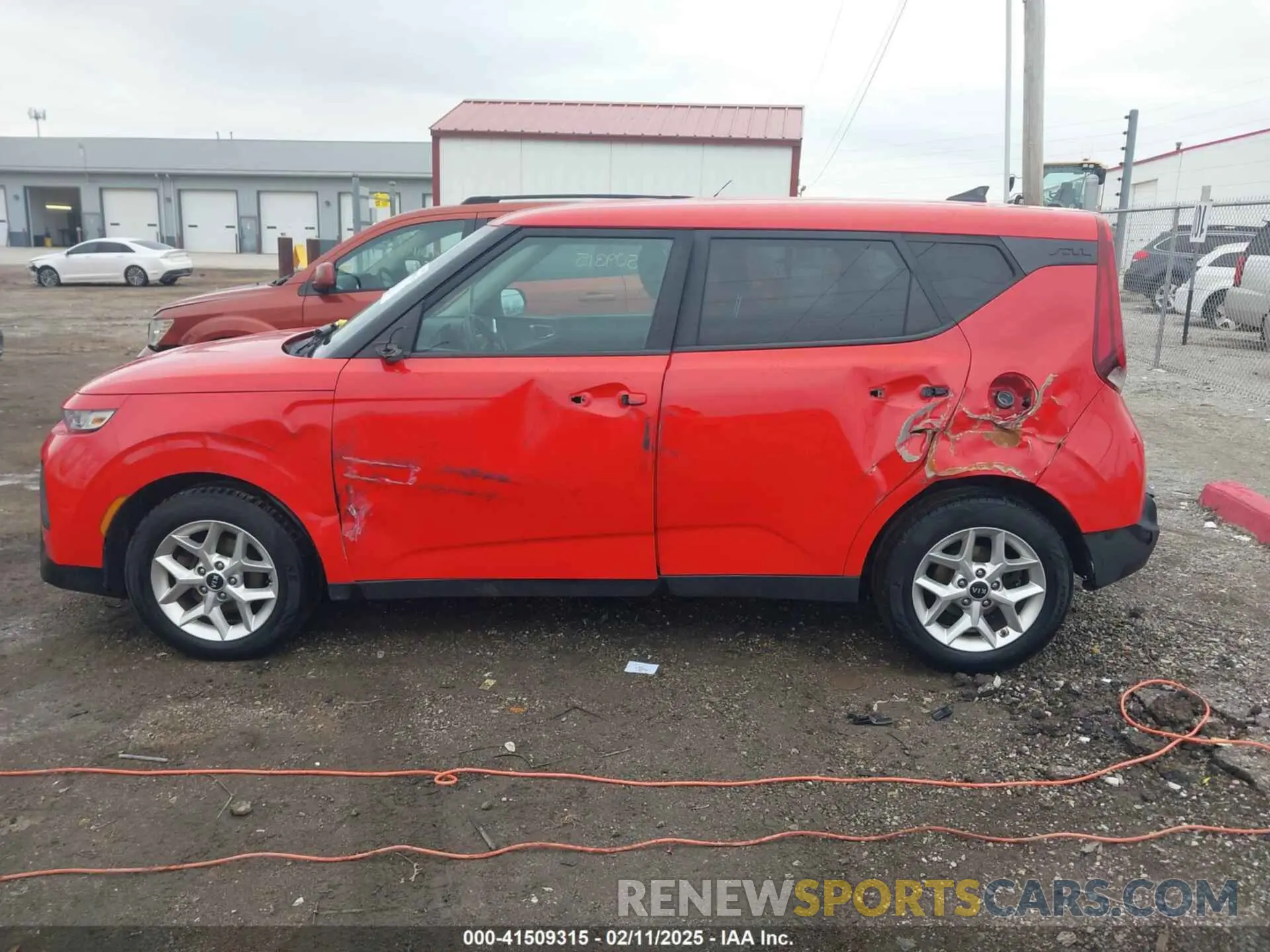 6 Photograph of a damaged car KNDJ23AU0L7731797 KIA SOUL 2020