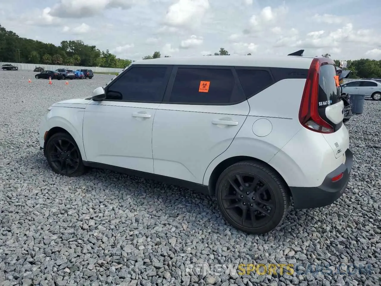 2 Photograph of a damaged car KNDJ23AU1L7003583 KIA SOUL 2020
