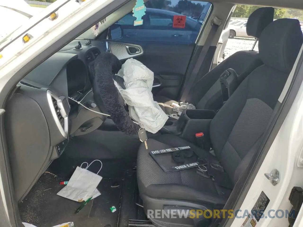 7 Photograph of a damaged car KNDJ23AU1L7003583 KIA SOUL 2020