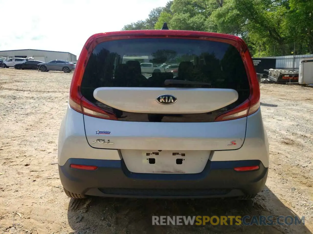 6 Photograph of a damaged car KNDJ23AU1L7007424 KIA SOUL 2020