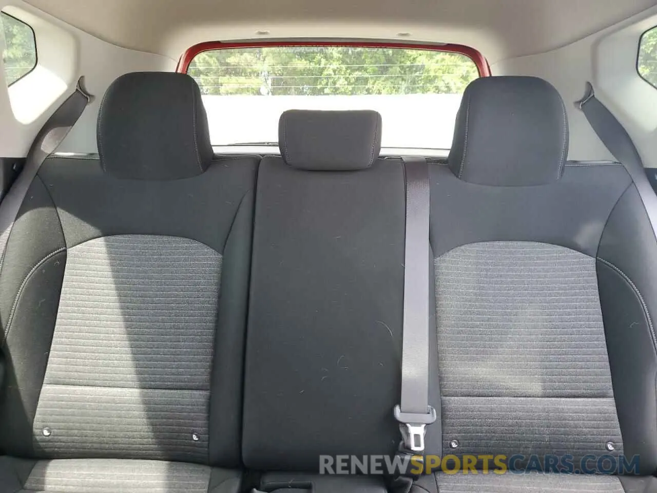 10 Photograph of a damaged car KNDJ23AU1L7011974 KIA SOUL 2020
