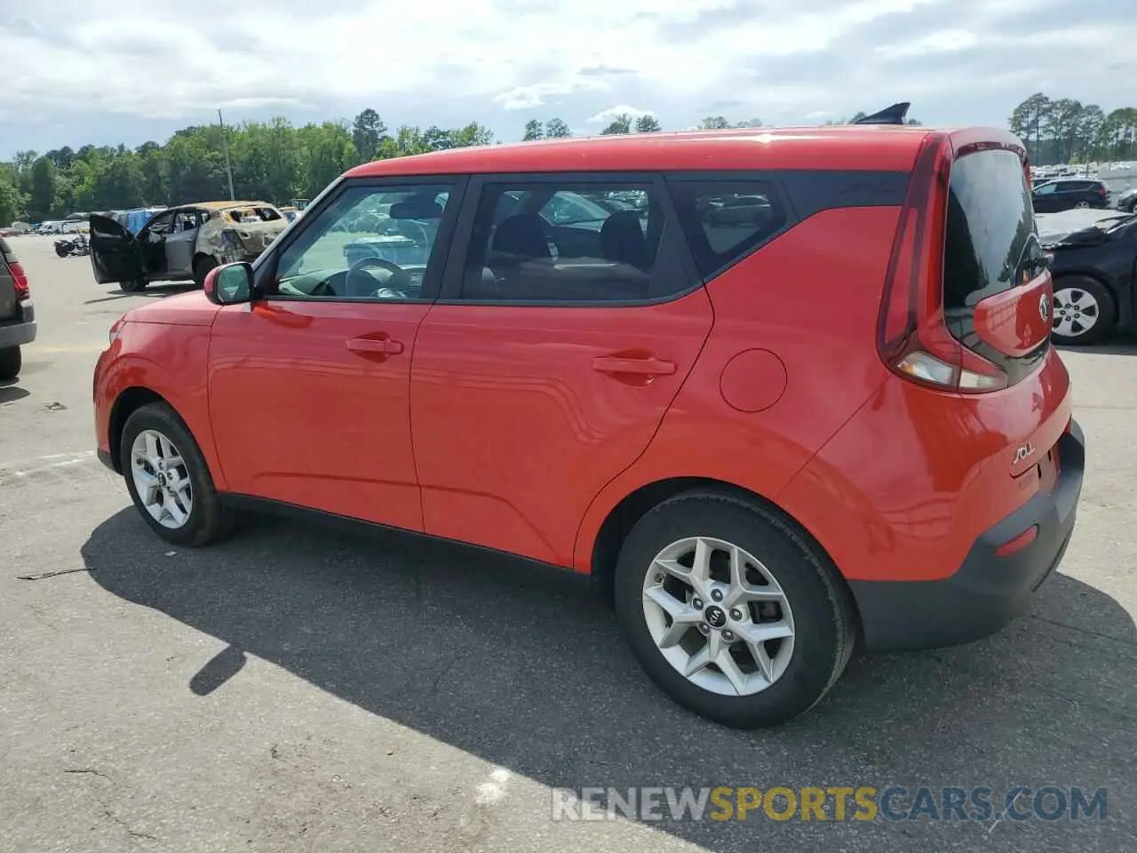 2 Photograph of a damaged car KNDJ23AU1L7011974 KIA SOUL 2020