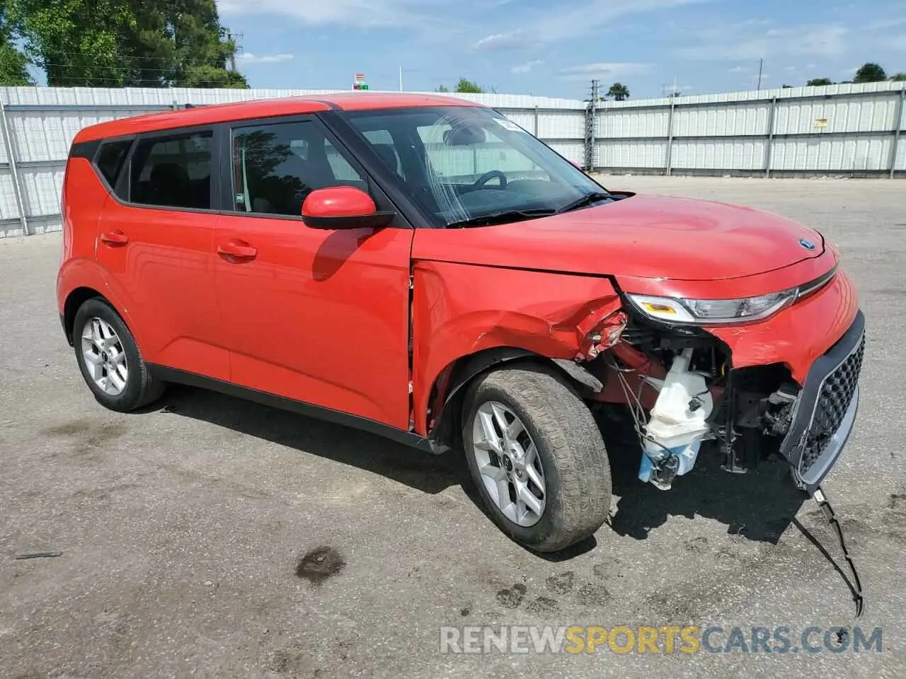 4 Photograph of a damaged car KNDJ23AU1L7011974 KIA SOUL 2020