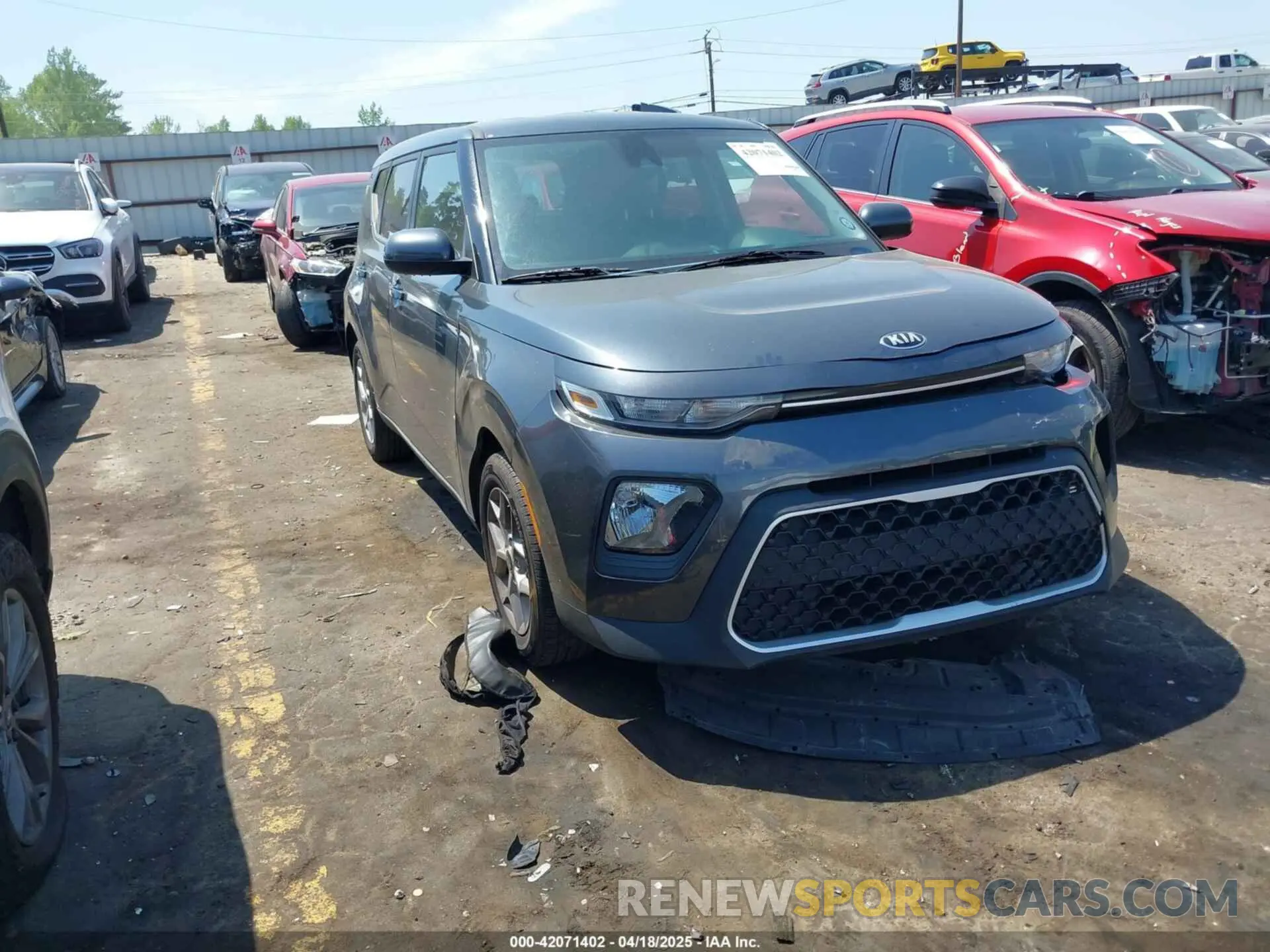 1 Photograph of a damaged car KNDJ23AU1L7019301 KIA SOUL 2020