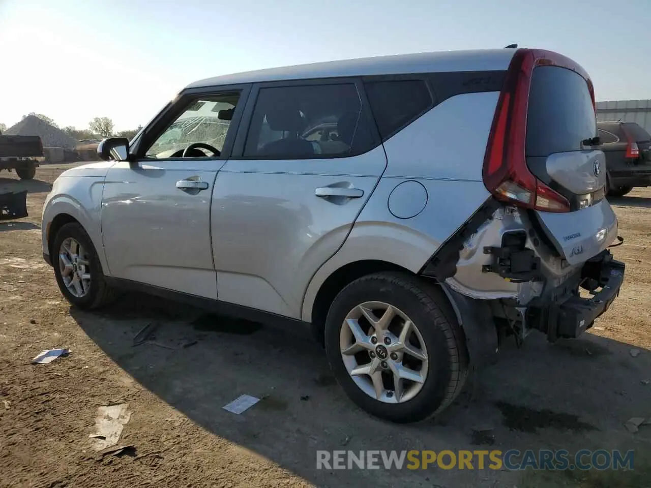 2 Photograph of a damaged car KNDJ23AU1L7021632 KIA SOUL 2020