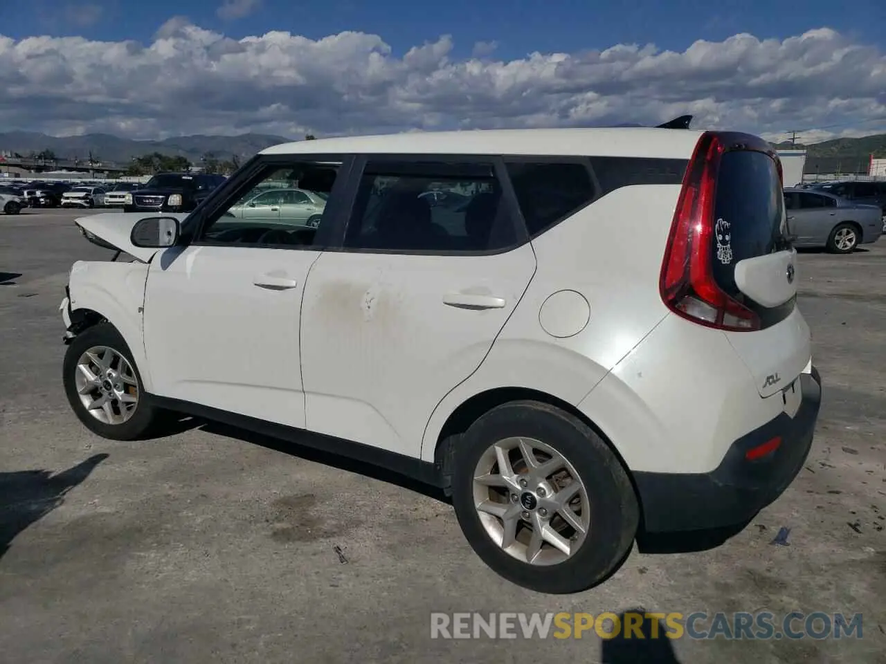 2 Photograph of a damaged car KNDJ23AU1L7026054 KIA SOUL 2020