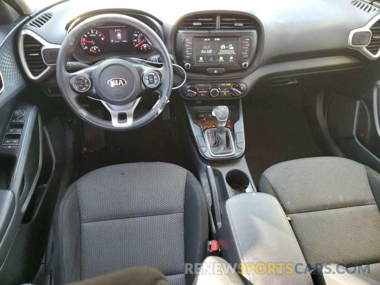 8 Photograph of a damaged car KNDJ23AU1L7040634 KIA SOUL 2020