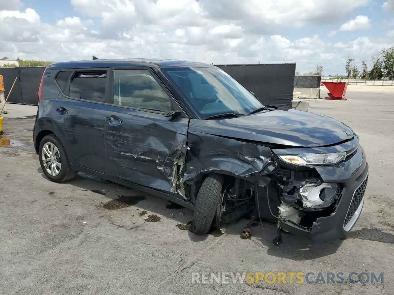 4 Photograph of a damaged car KNDJ23AU1L7053383 KIA SOUL 2020