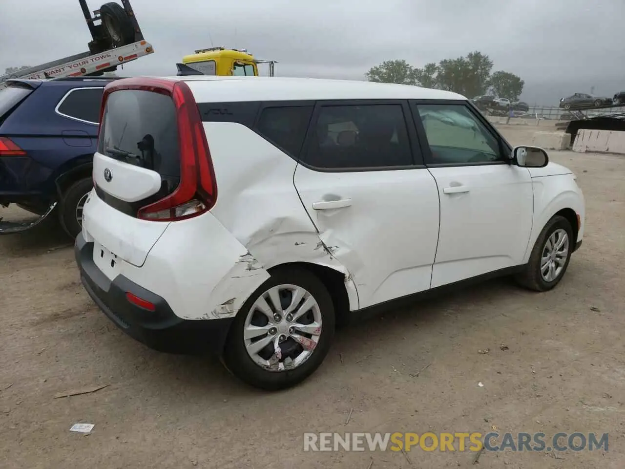 3 Photograph of a damaged car KNDJ23AU1L7077733 KIA SOUL 2020