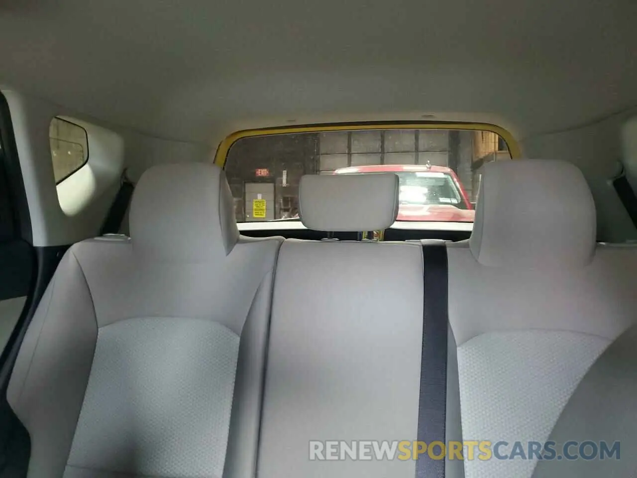 10 Photograph of a damaged car KNDJ23AU1L7078140 KIA SOUL 2020