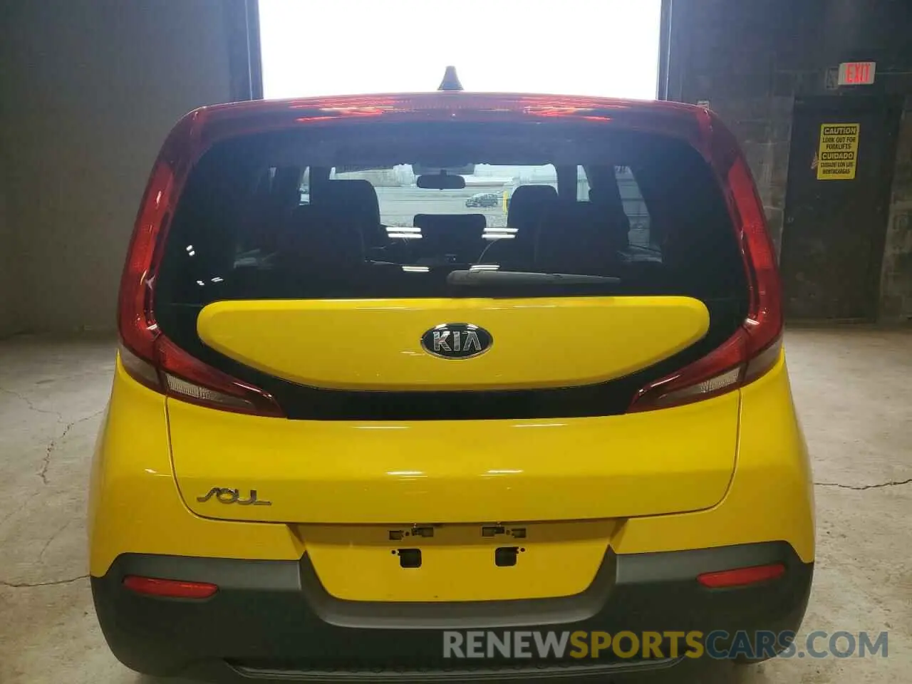 6 Photograph of a damaged car KNDJ23AU1L7078140 KIA SOUL 2020