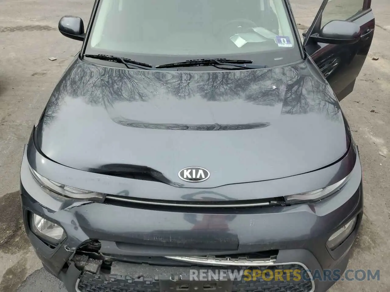 12 Photograph of a damaged car KNDJ23AU1L7093723 KIA SOUL 2020