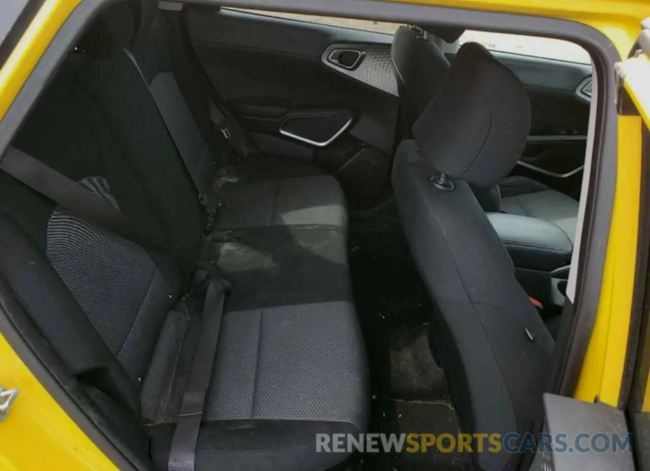 10 Photograph of a damaged car KNDJ23AU1L7100931 KIA SOUL 2020