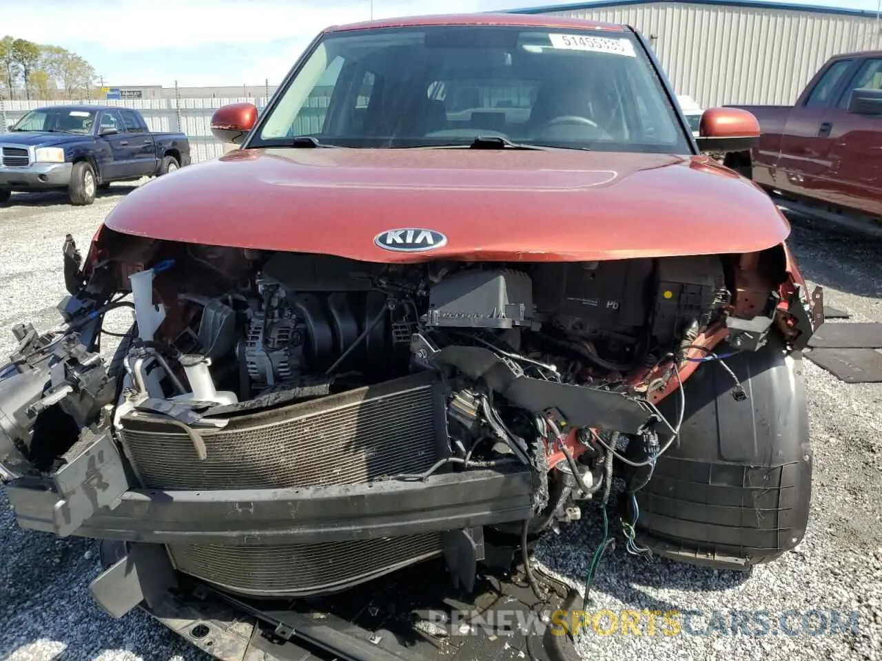 5 Photograph of a damaged car KNDJ23AU1L7103179 KIA SOUL 2020