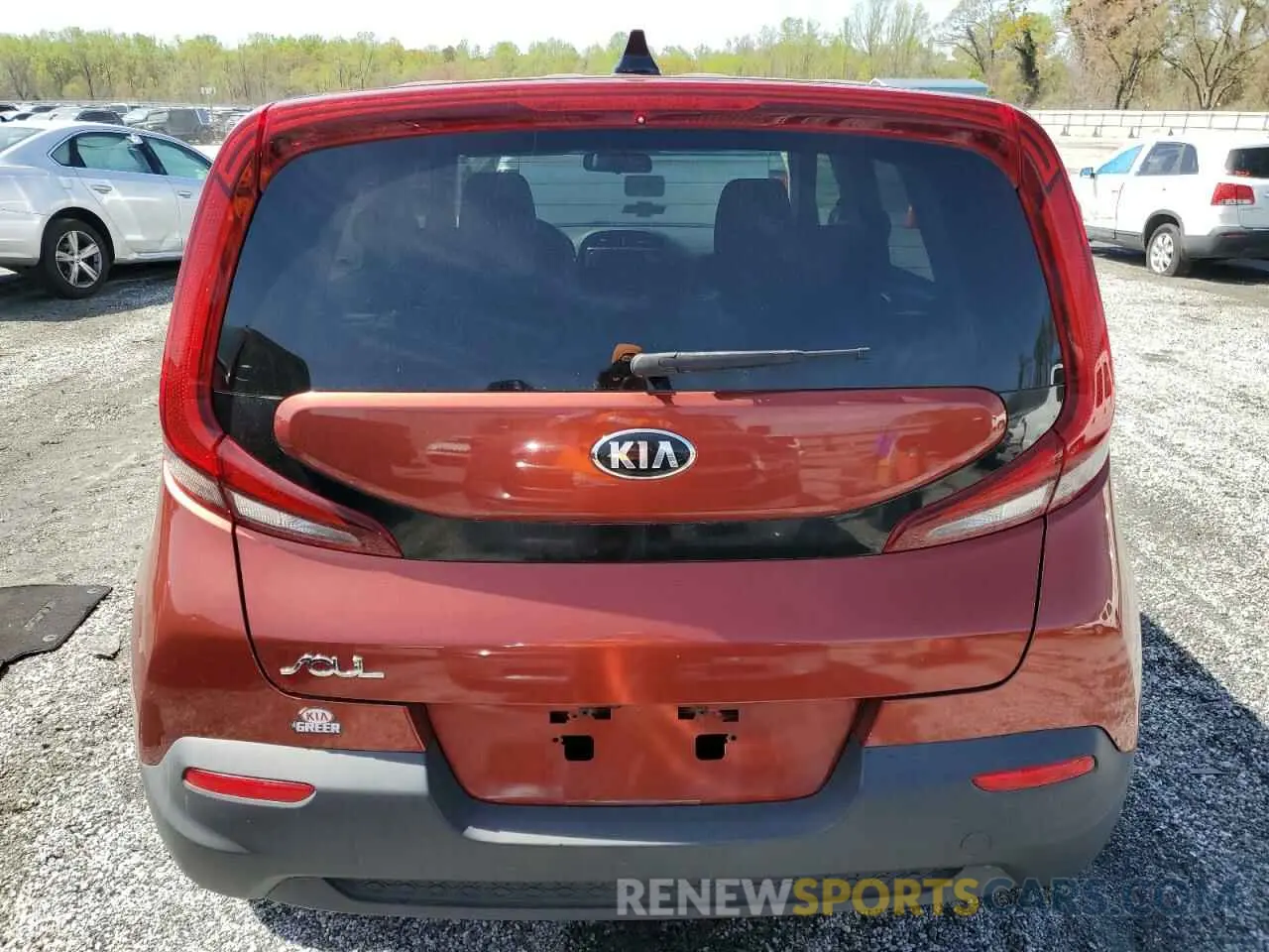 6 Photograph of a damaged car KNDJ23AU1L7103179 KIA SOUL 2020