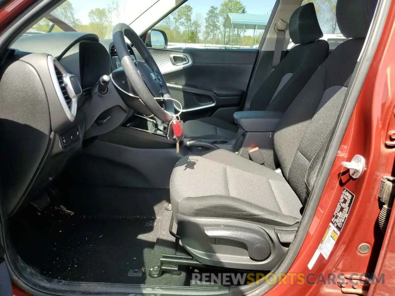 7 Photograph of a damaged car KNDJ23AU1L7103179 KIA SOUL 2020