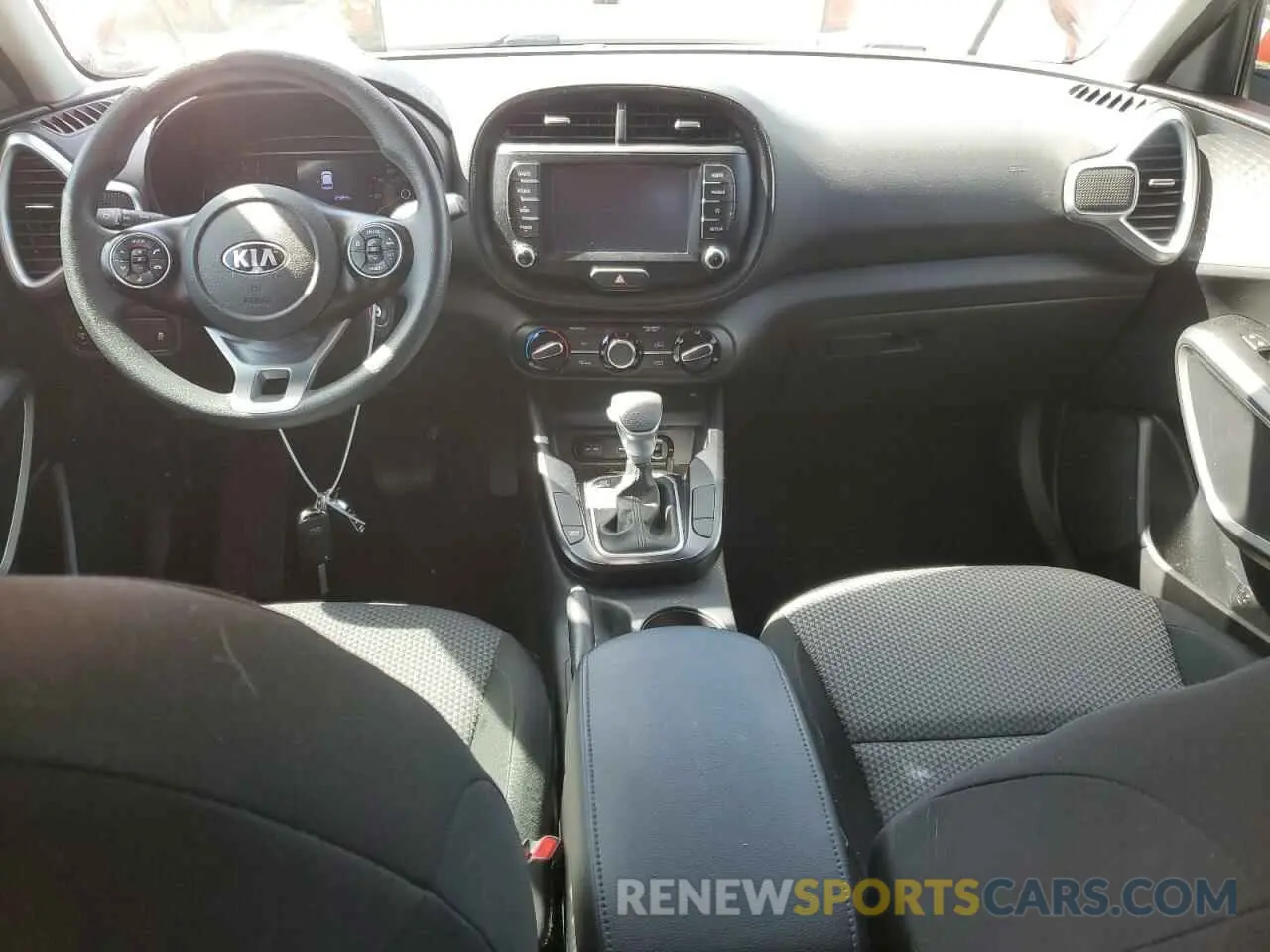 8 Photograph of a damaged car KNDJ23AU1L7103179 KIA SOUL 2020