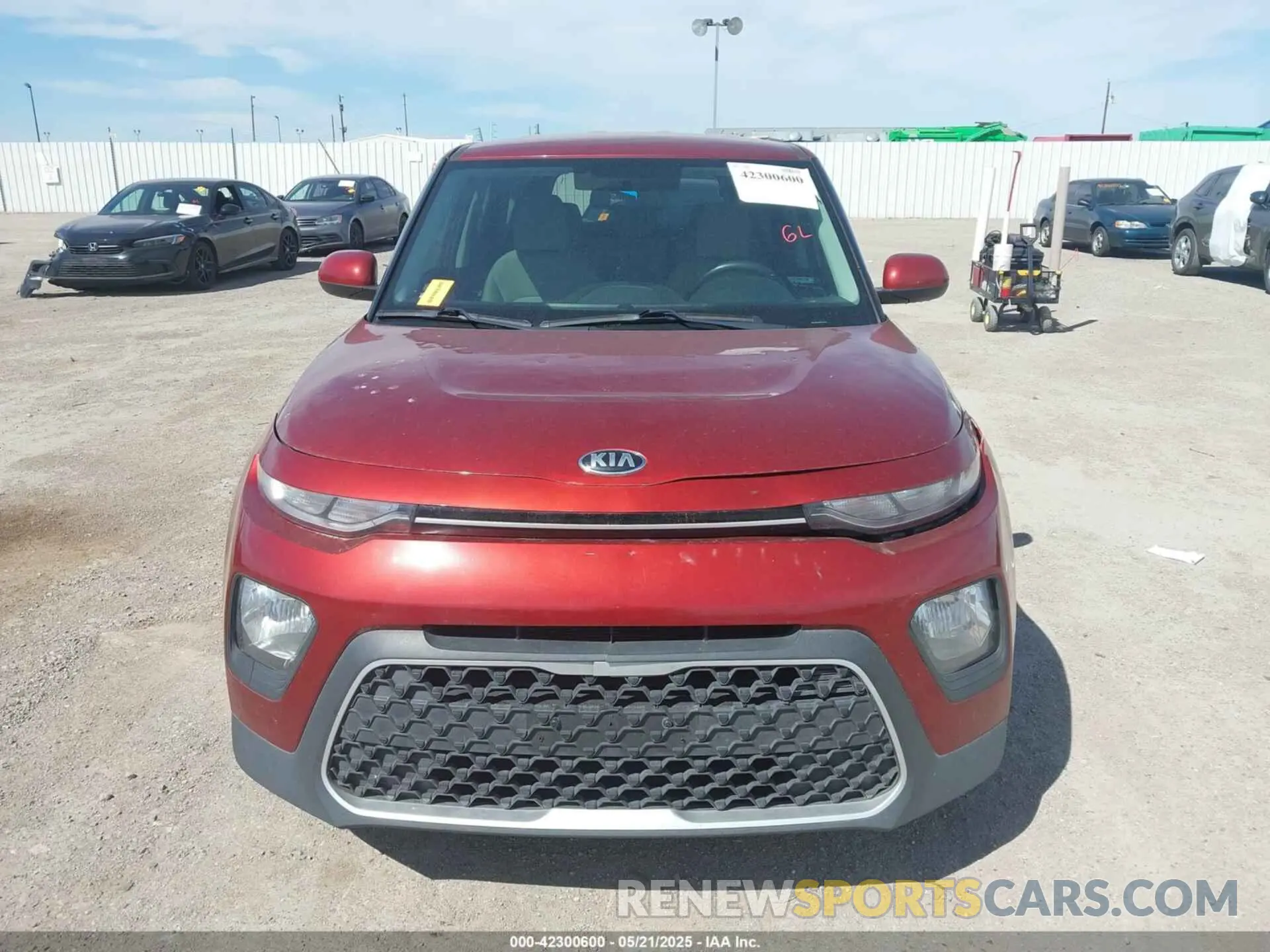 12 Photograph of a damaged car KNDJ23AU1L7114585 KIA SOUL 2020