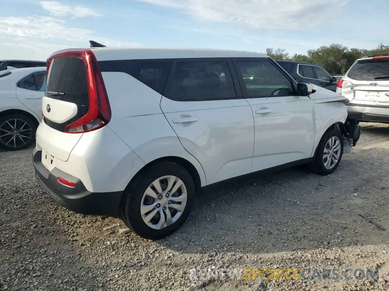 3 Photograph of a damaged car KNDJ23AU1L7119849 KIA SOUL 2020