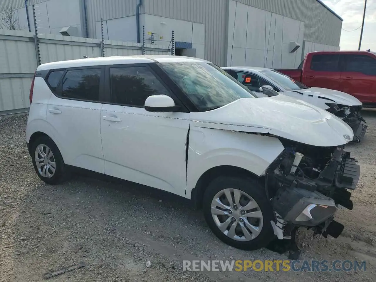 4 Photograph of a damaged car KNDJ23AU1L7119849 KIA SOUL 2020