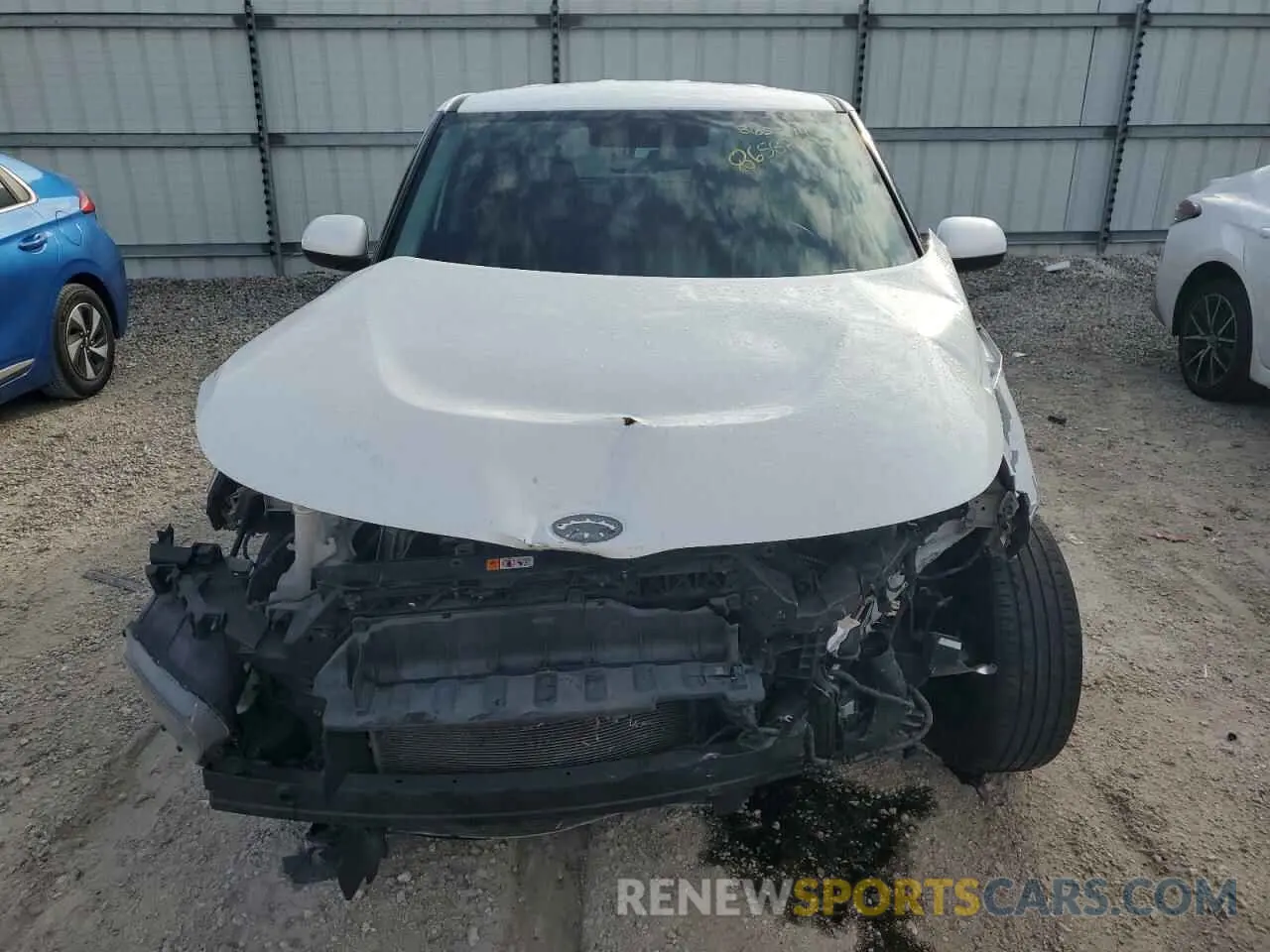 5 Photograph of a damaged car KNDJ23AU1L7119849 KIA SOUL 2020