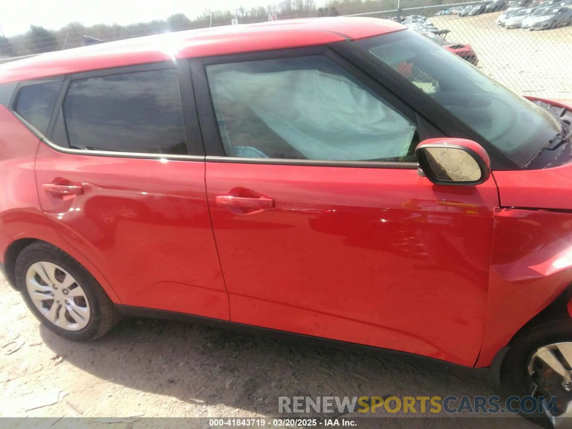 13 Photograph of a damaged car KNDJ23AU1L7700414 KIA SOUL 2020
