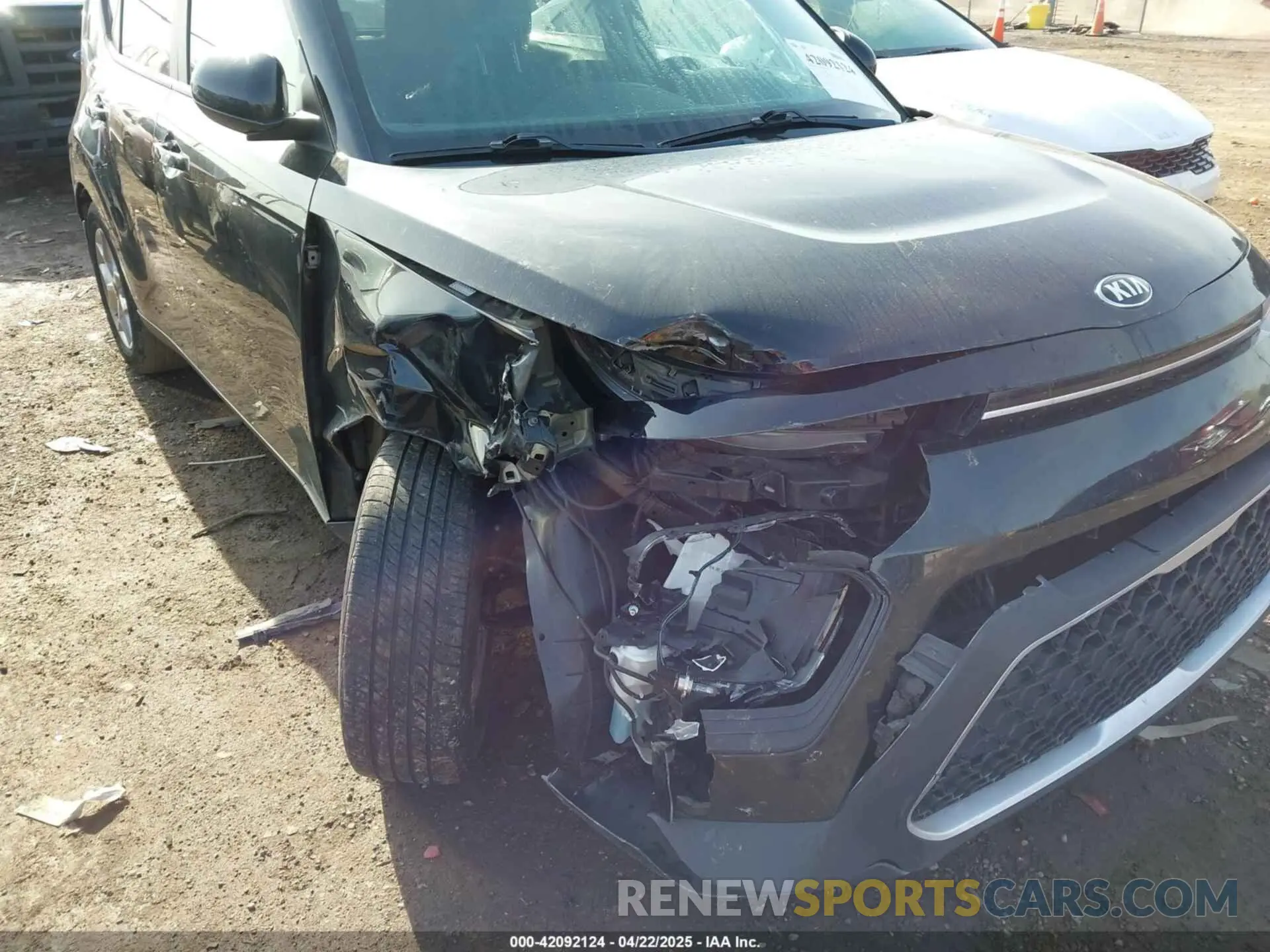 6 Photograph of a damaged car KNDJ23AU1L7708903 KIA SOUL 2020