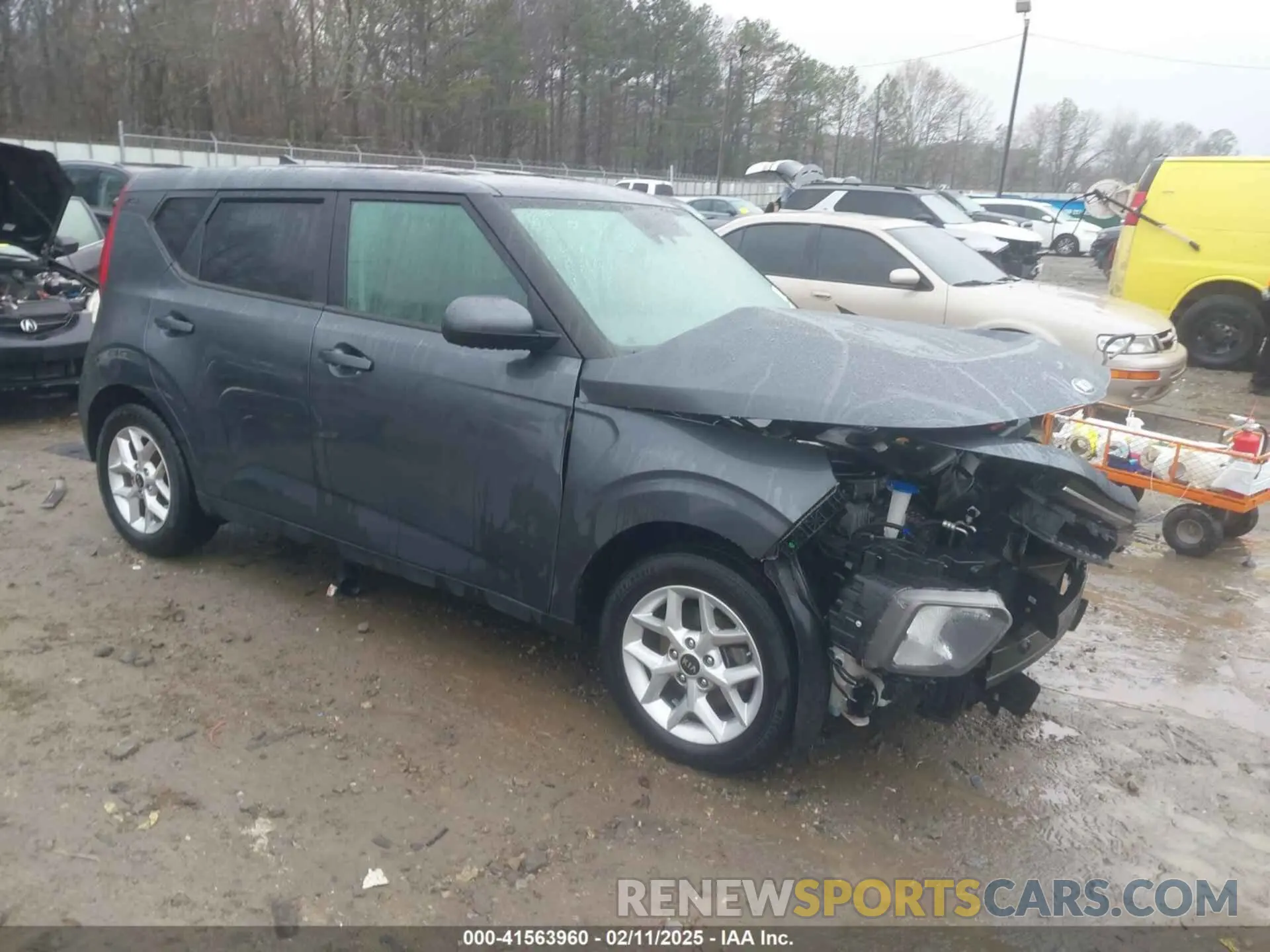 1 Photograph of a damaged car KNDJ23AU2L7001180 KIA SOUL 2020