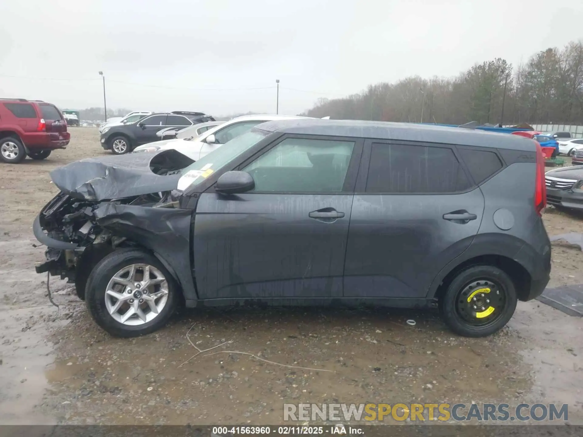 15 Photograph of a damaged car KNDJ23AU2L7001180 KIA SOUL 2020