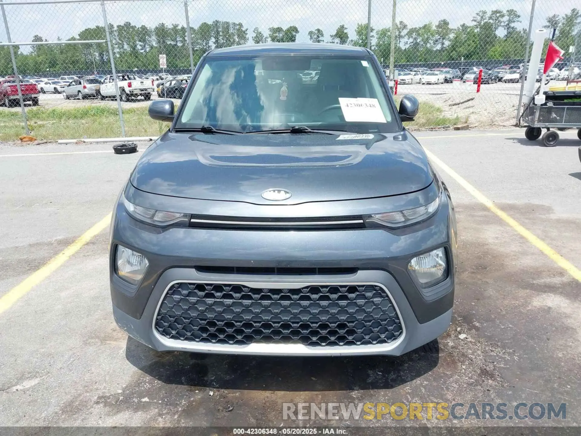 11 Photograph of a damaged car KNDJ23AU2L7003981 KIA SOUL 2020