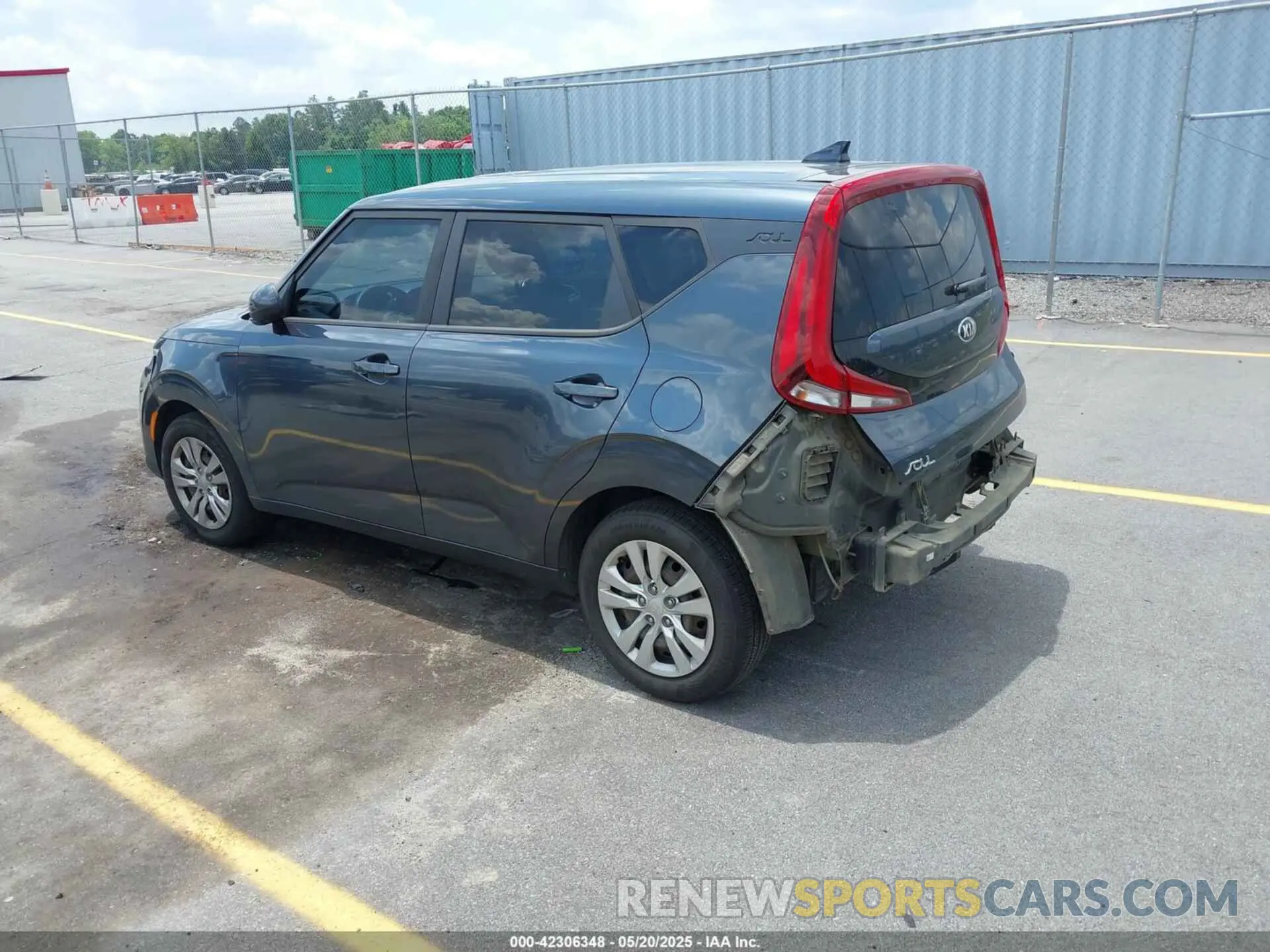 3 Photograph of a damaged car KNDJ23AU2L7003981 KIA SOUL 2020